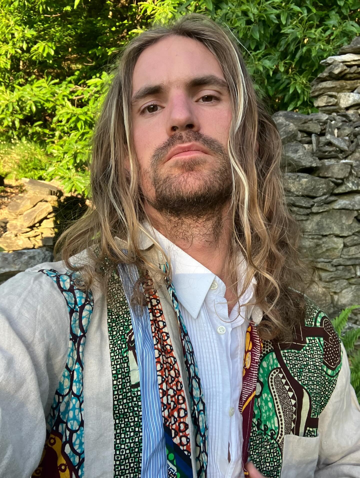 One of the common challenges to make a collective prayer is to find unity in our intentions.

Indigenous people shared how difficult it is to call the rain. 
Because they were 100 people, synchronizing their thoughts to the desired goal did not often