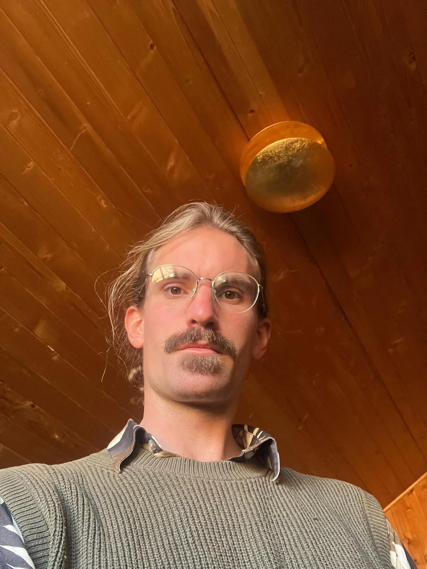 There is an intimate bond emerging in my magic circles.

Not out of instruction.
Not out of demand.
Not out of control.

No, when you come in my magic circle you are not demanded to do anything. No one asks you something. You are free. 

And actually