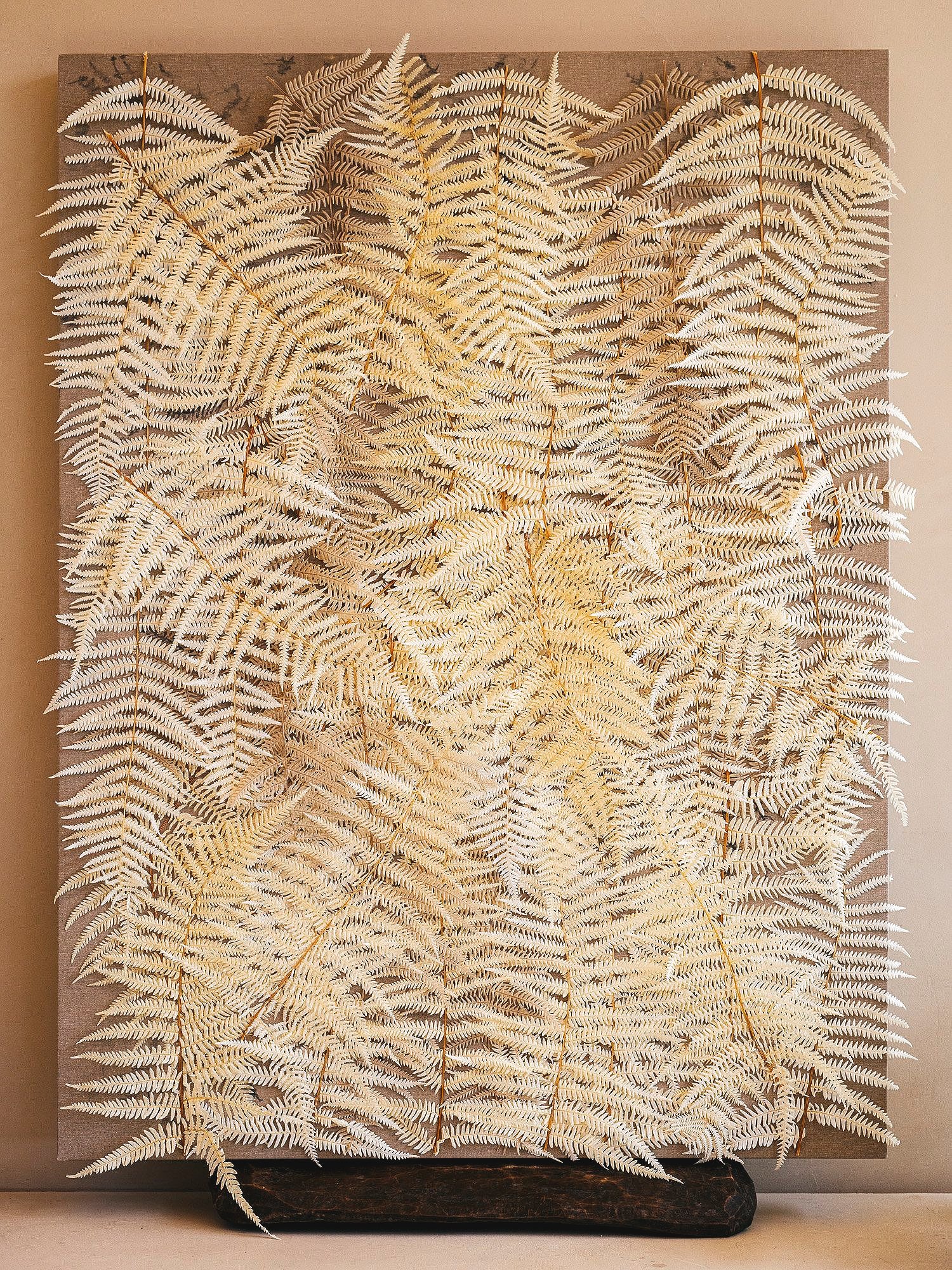 Title: "AU NATURELLE SERIES."
Description: Cream large fern, hand-sewn on raw canvas.
Dimensions: 100cm x 120cm x 4cm.