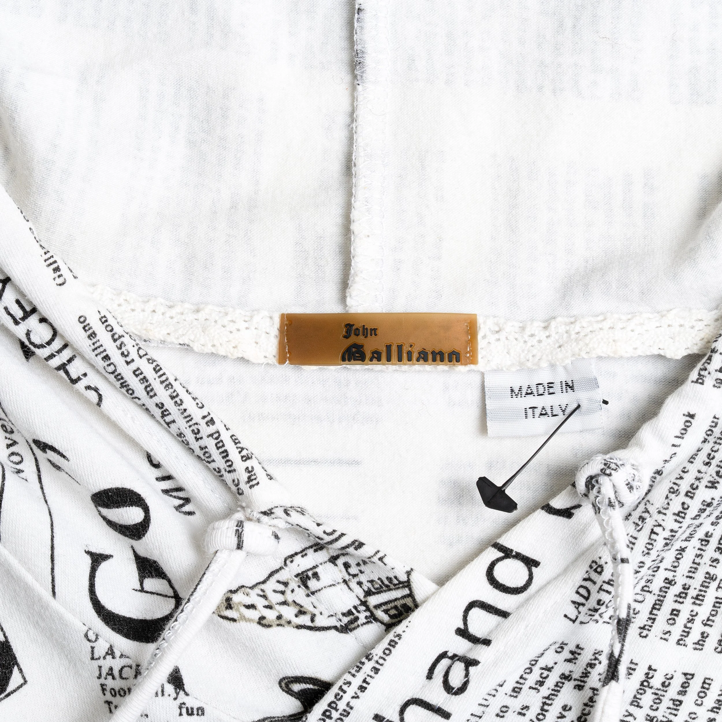 Camiseta caucha periodico JG_etiqueta.jpg