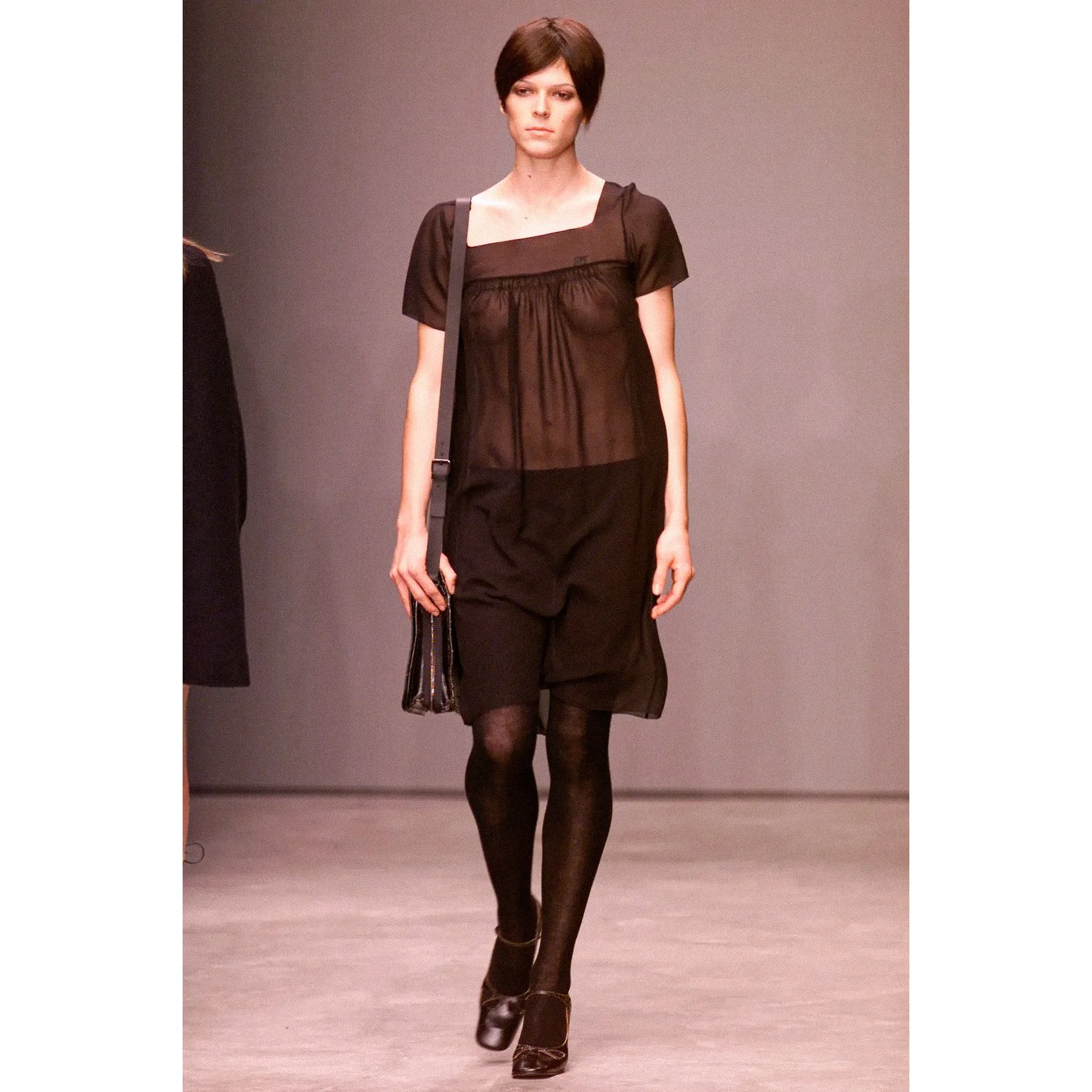 miu-miu-fall-2001-ready-to-wear-00080-eleanora-bose.jpg