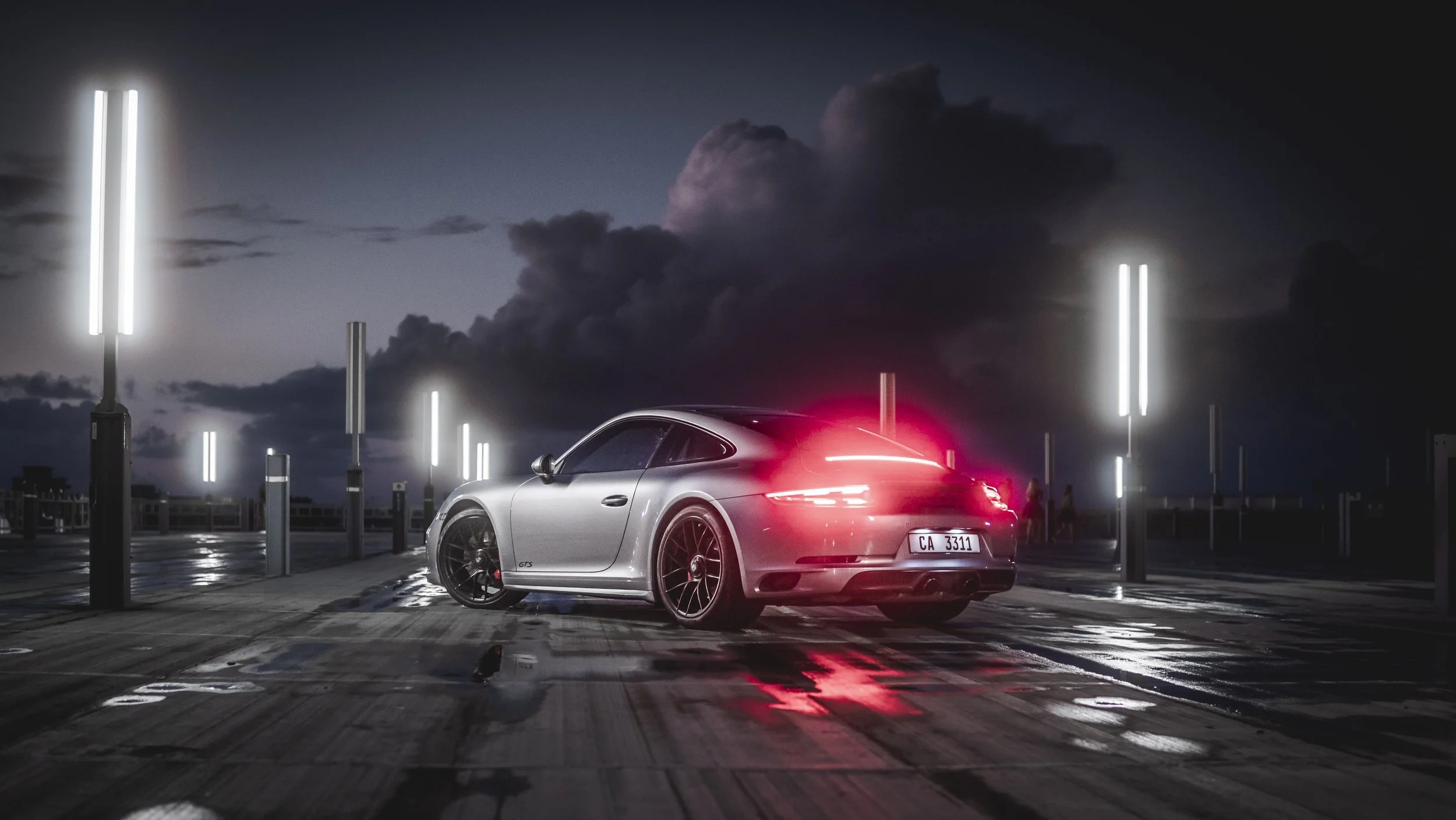 Porsche-8.jpg