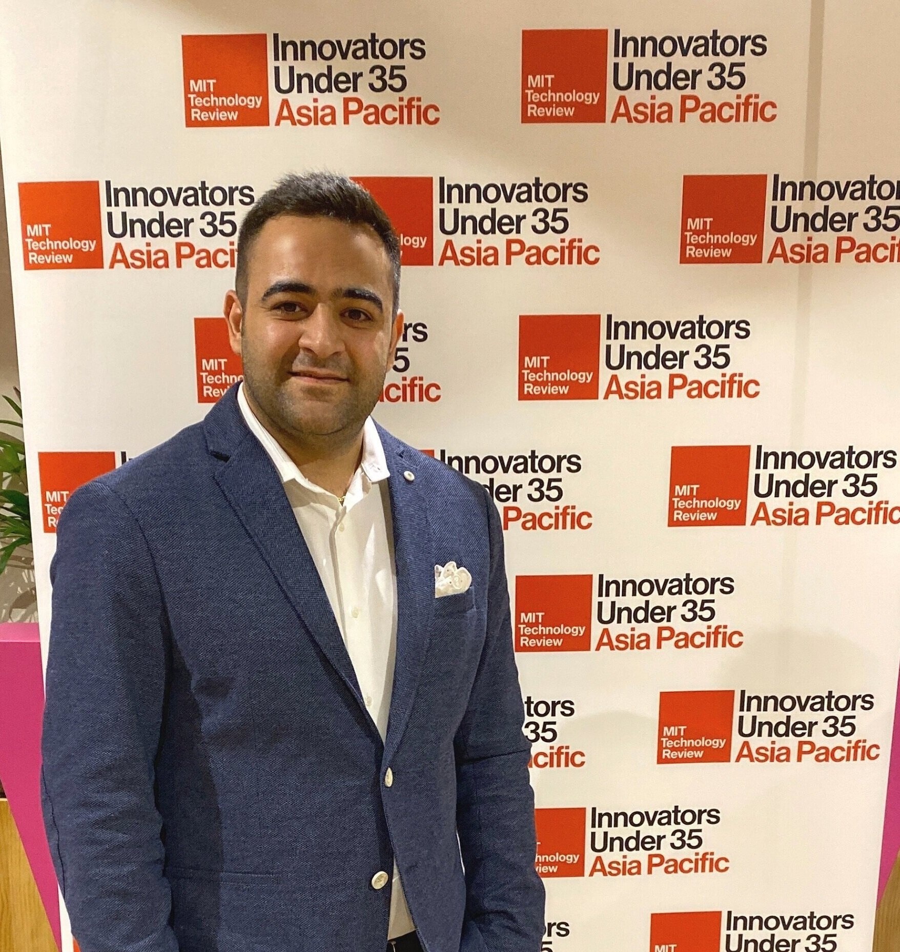 Dr. Farahani (CEO) receives Innovators Under 35 Award by MIT Technology Review