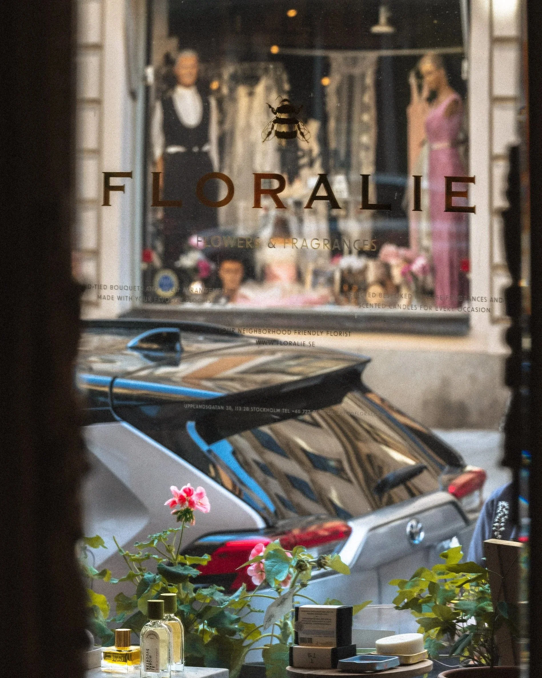 Floralie - Flowers & Fragrance