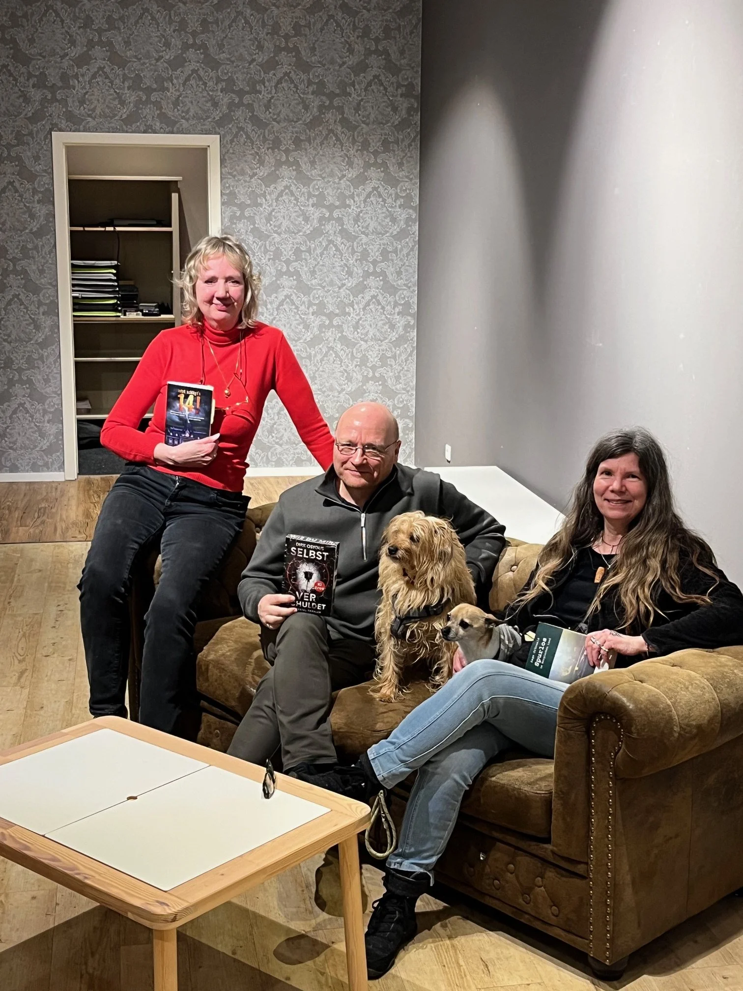 Lesung des Bergischen Krimikartells in Haan zusammen mit Saga Grünwald und Manu Wirtz.