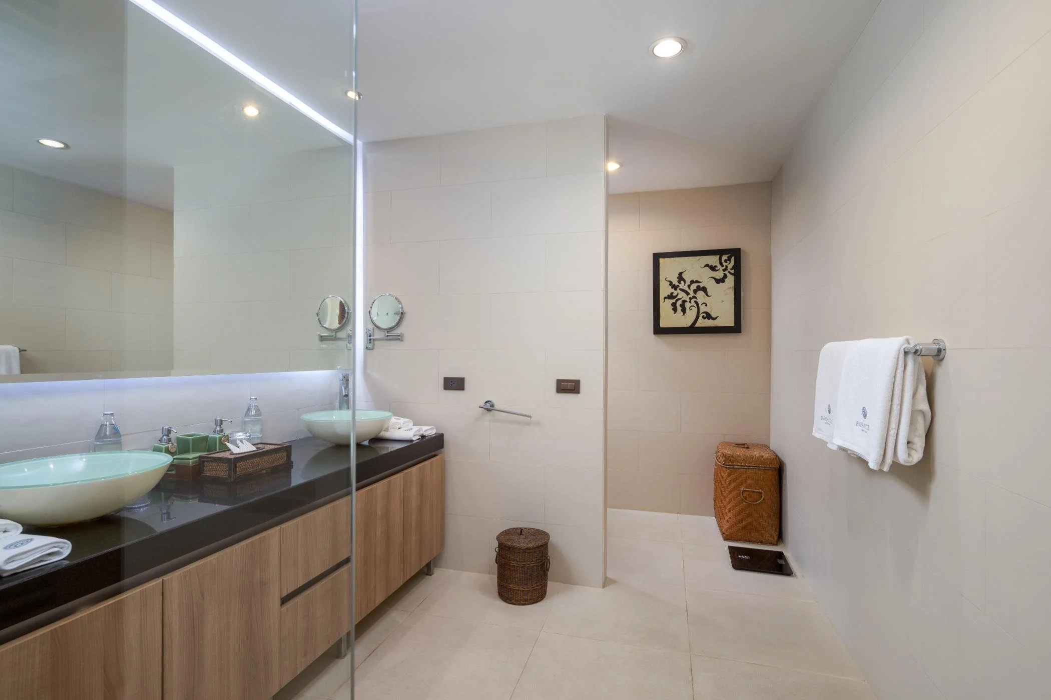 PuranaResidence_20_Bathroom4.jpg