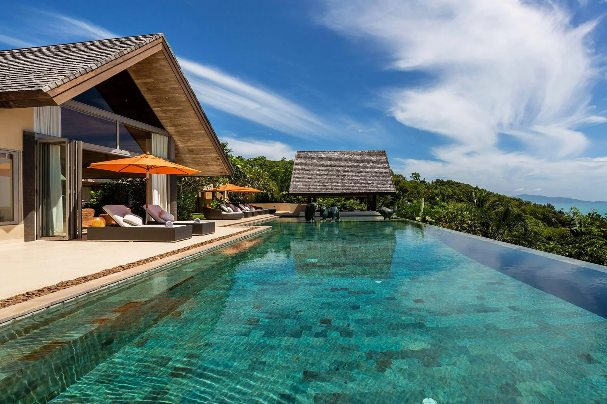 PuranaResidence_01_Pool.jpg
