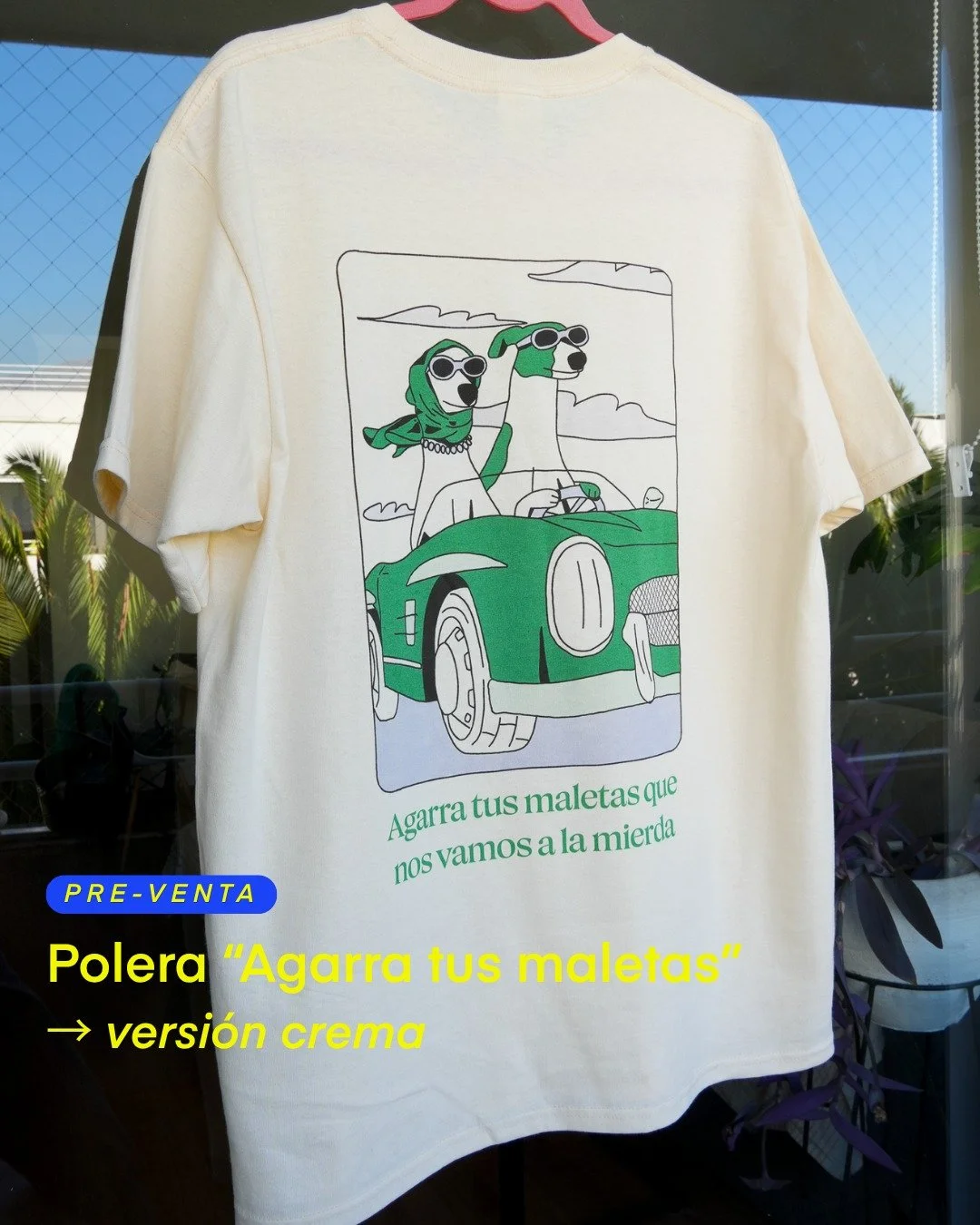 heyyy, a pedido de muchos saqu&eacute; una nueva versi&oacute;n de la cl&aacute;sica polera "Agarra tus maletas" en color ✦ crema ✦ 🥳

Eso si, esta vez ser&aacute; bajo modalidad de pre-venta. Para reservar la tuya solo debes ingresar a mi