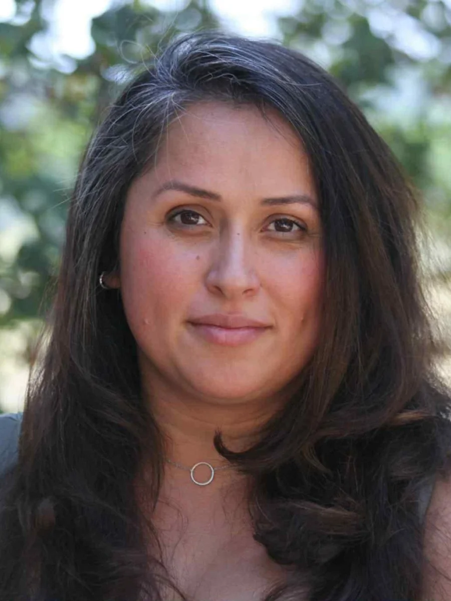 Aurora Perez 4-3.jpg