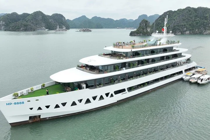 Ha Long Bay 2-Day Cruise