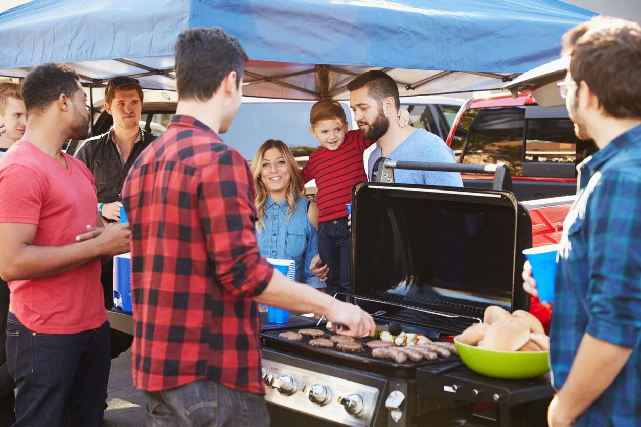 iStock_Tailgate_01.jpg