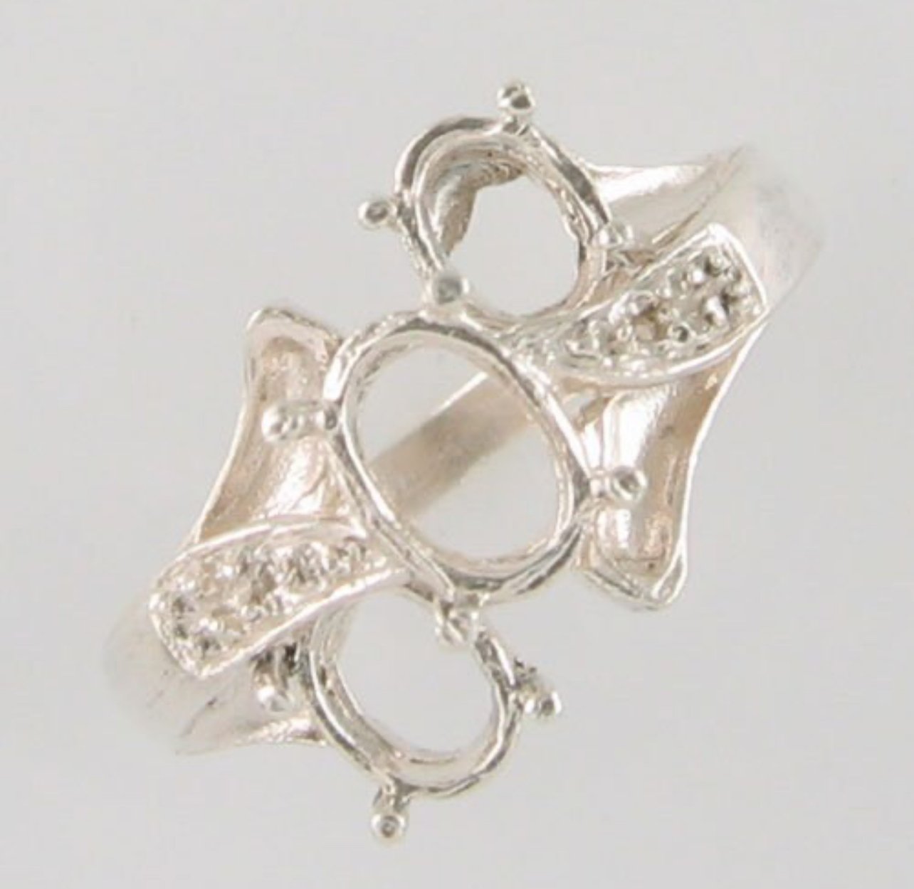 $90- available in sterling silver
(also available in 10k white, and 10k yellow gold for $450)
