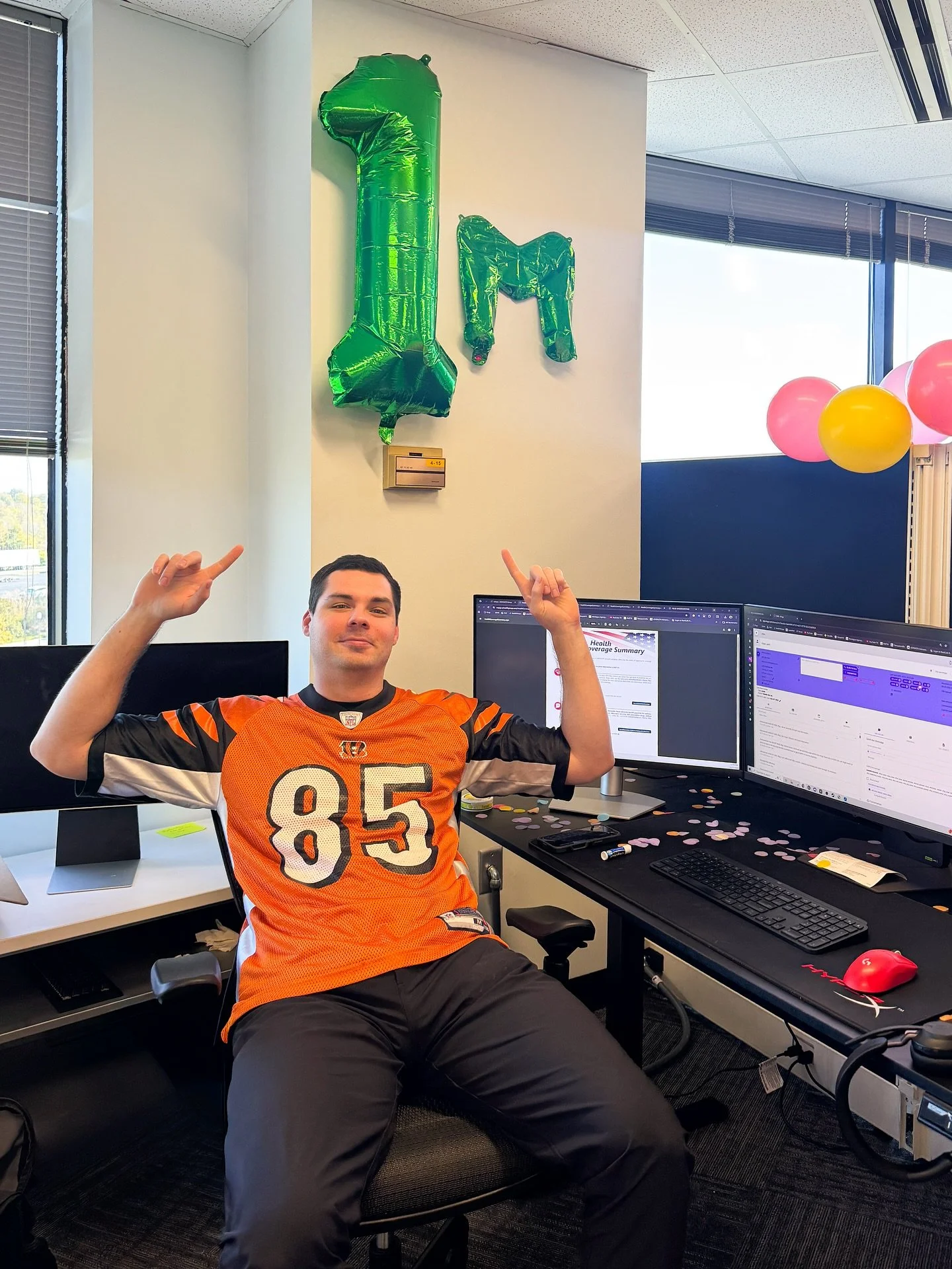 Congrats @ethanrudolph on hitting 1 million AV!!! We are so proud of you! 👏🏼👏🏼👏🏼

Hype him up in the comments!

#teamwork #team #fun #wins #hiring #nashville #insurance
