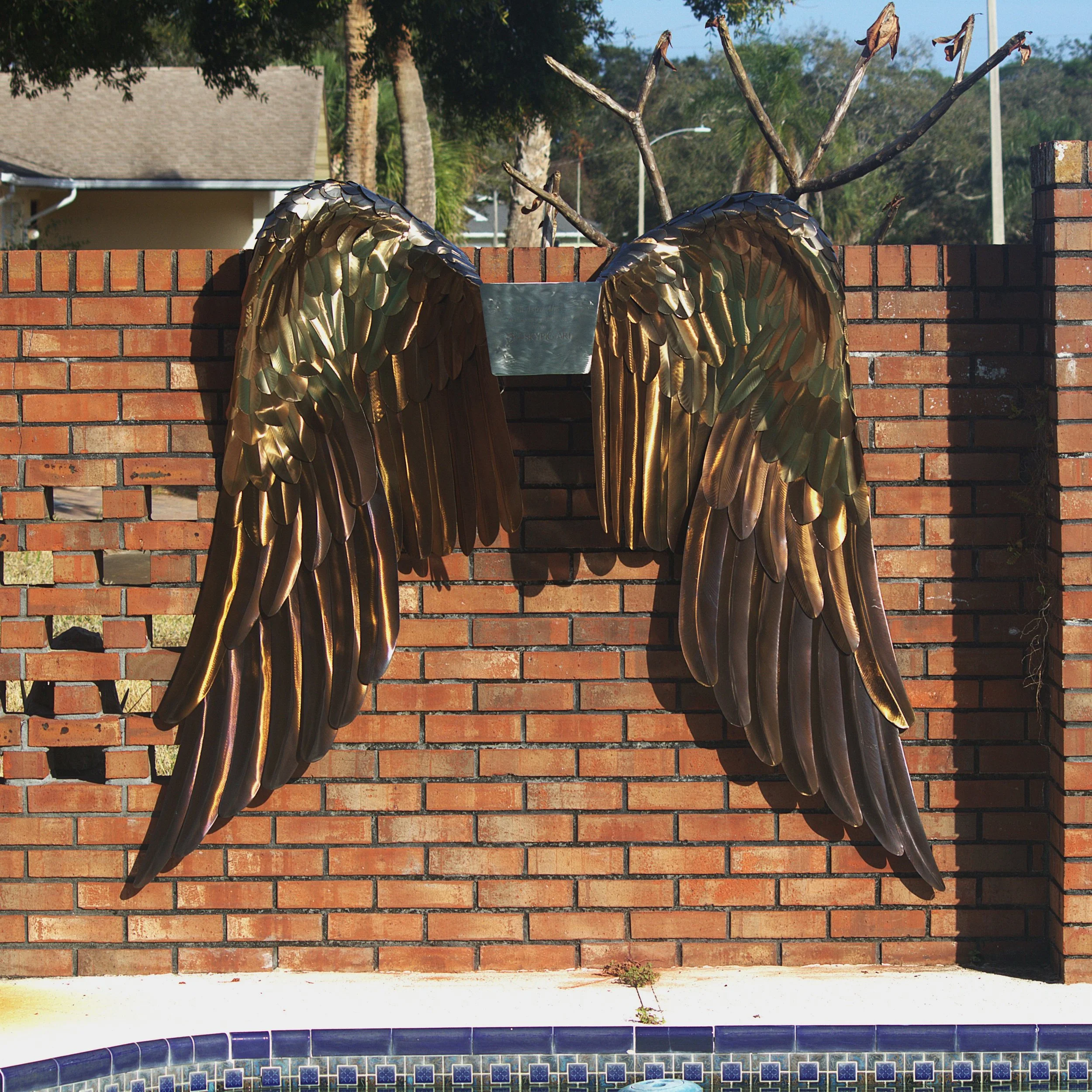 Photo op large angels wings full view square.jpg