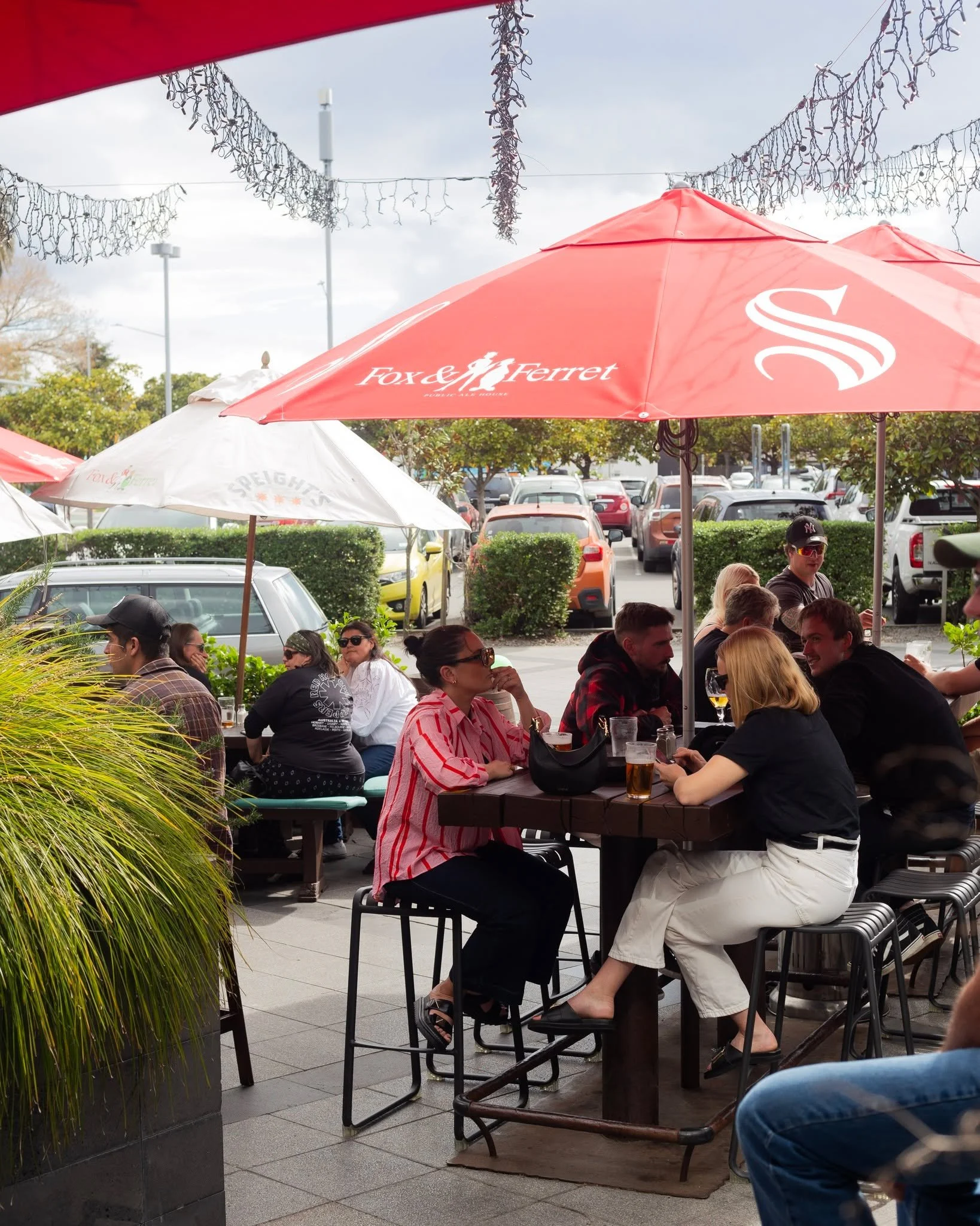 The perfect spot for a Thursday bevy 🍻

Swing by tonight for $18 burgers and a FREE BBQ from 4&ndash;6PM - good food, cold drinks, and the perfect start to your evening!