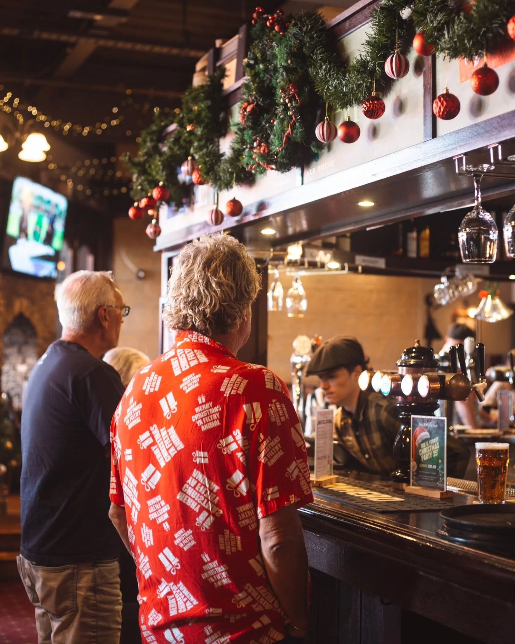 A very Merry Christmas from everyone at the Fox! 

A reminder that we are closed tomorrow (Christmas Day), but are back in action Boxing Day. See you then 🎄