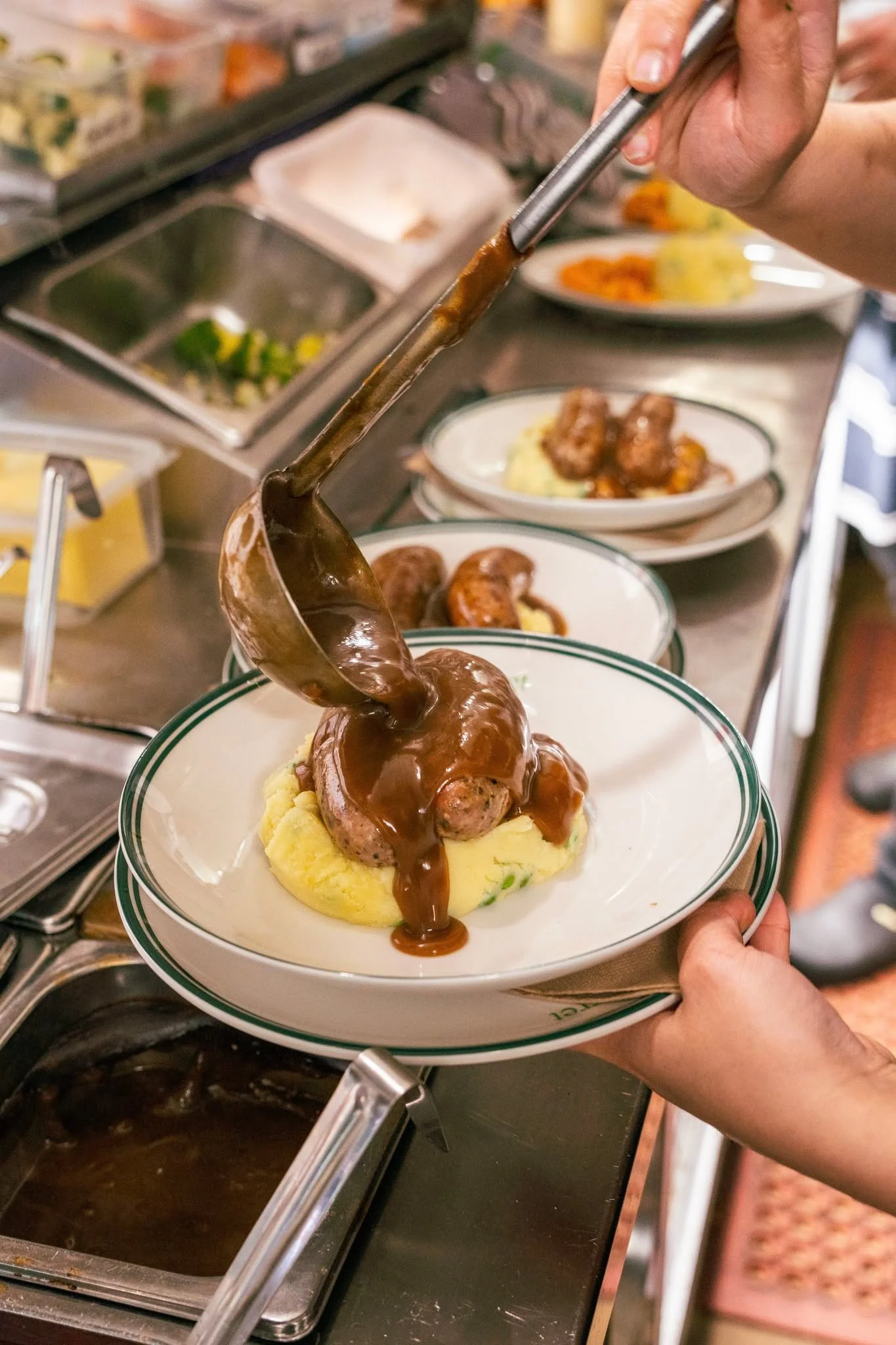 Bangers &amp; mash are back at the Fox, just in time for winter.
Cosy up every Thursday with a plate for $18 - your new weekly ritual starts here.
👉Book for this week at foxandferret.co.nz/bookings.