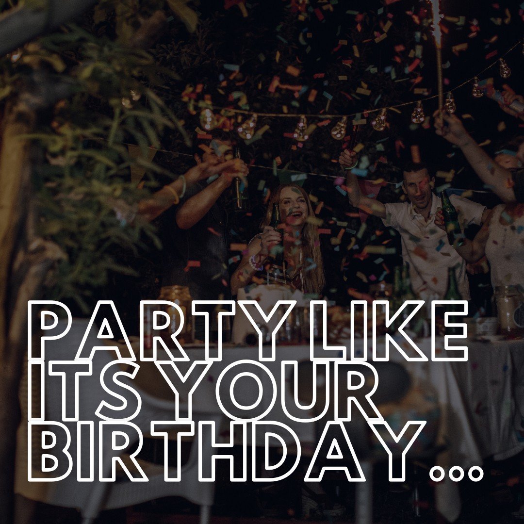 Let us take care of the preparations for your winter birthday bash! From beautiful long tables to a dazzling disco ball, we've got everything covered to make your celebration truly unforgettable. Trust us, you won't want to miss out on this party exp