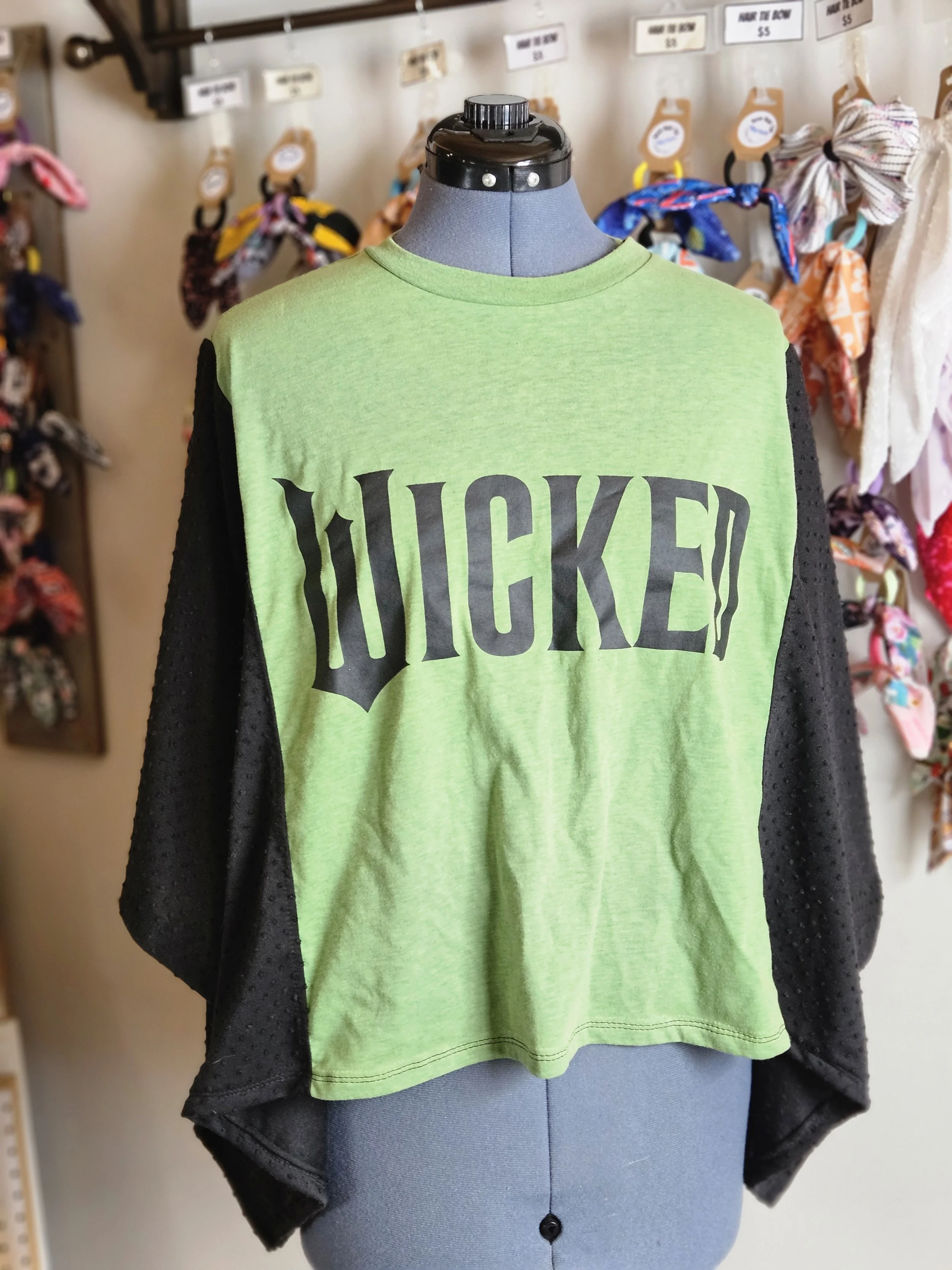 Color Changing Wicked Cropped  - Chique Tee Upcycle