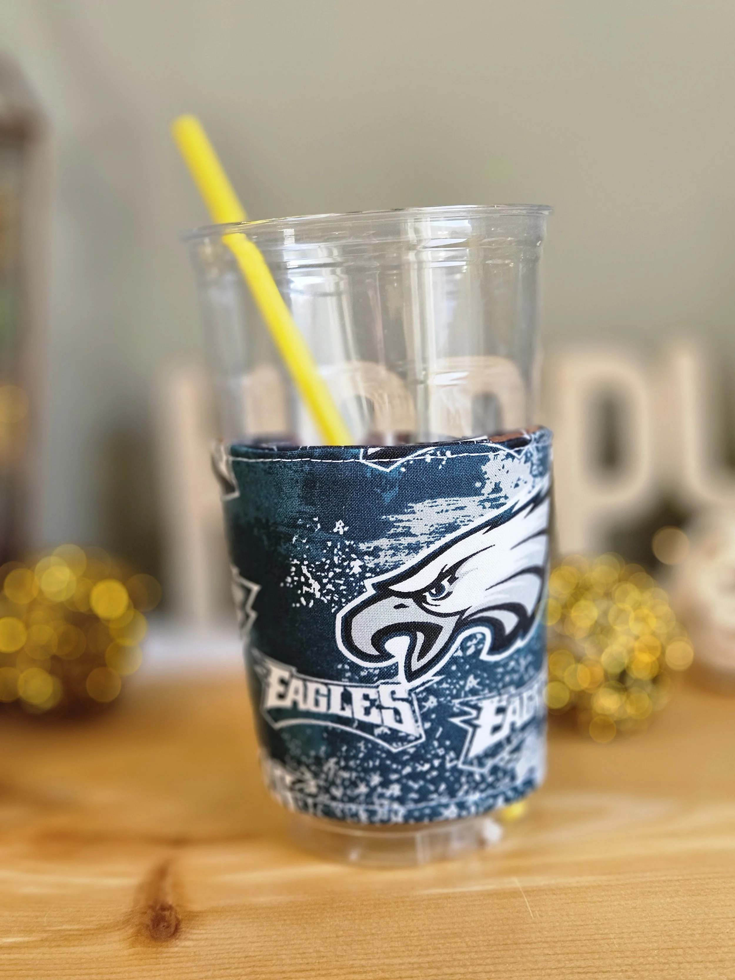Eagles / Football XL Cup Cozy