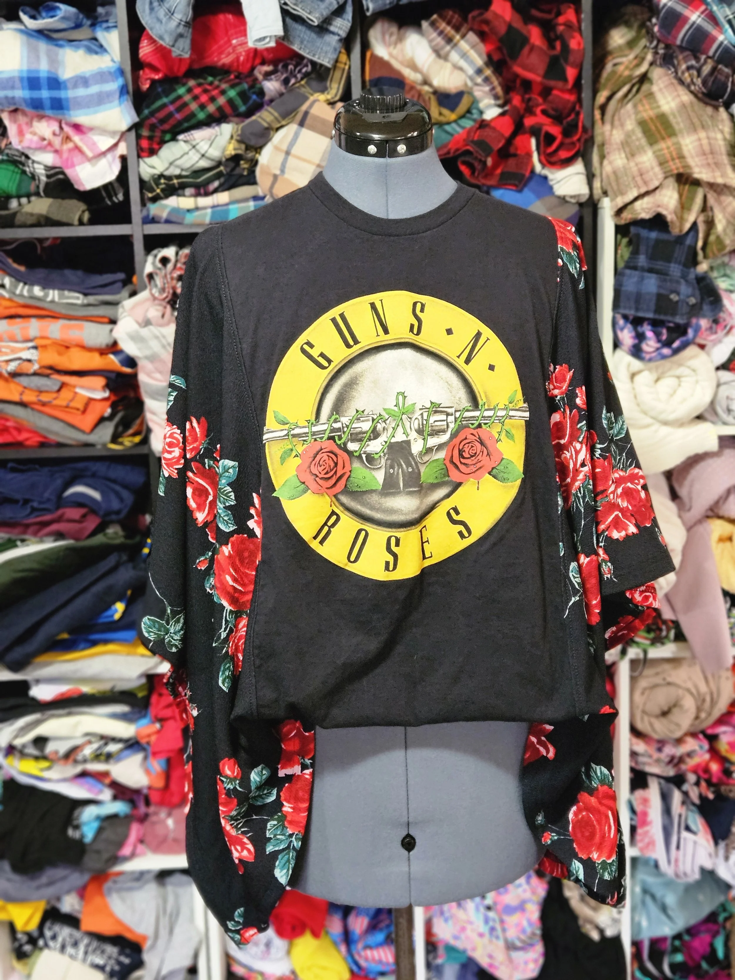Guns N' Roses chique Tee Up style (Copy)