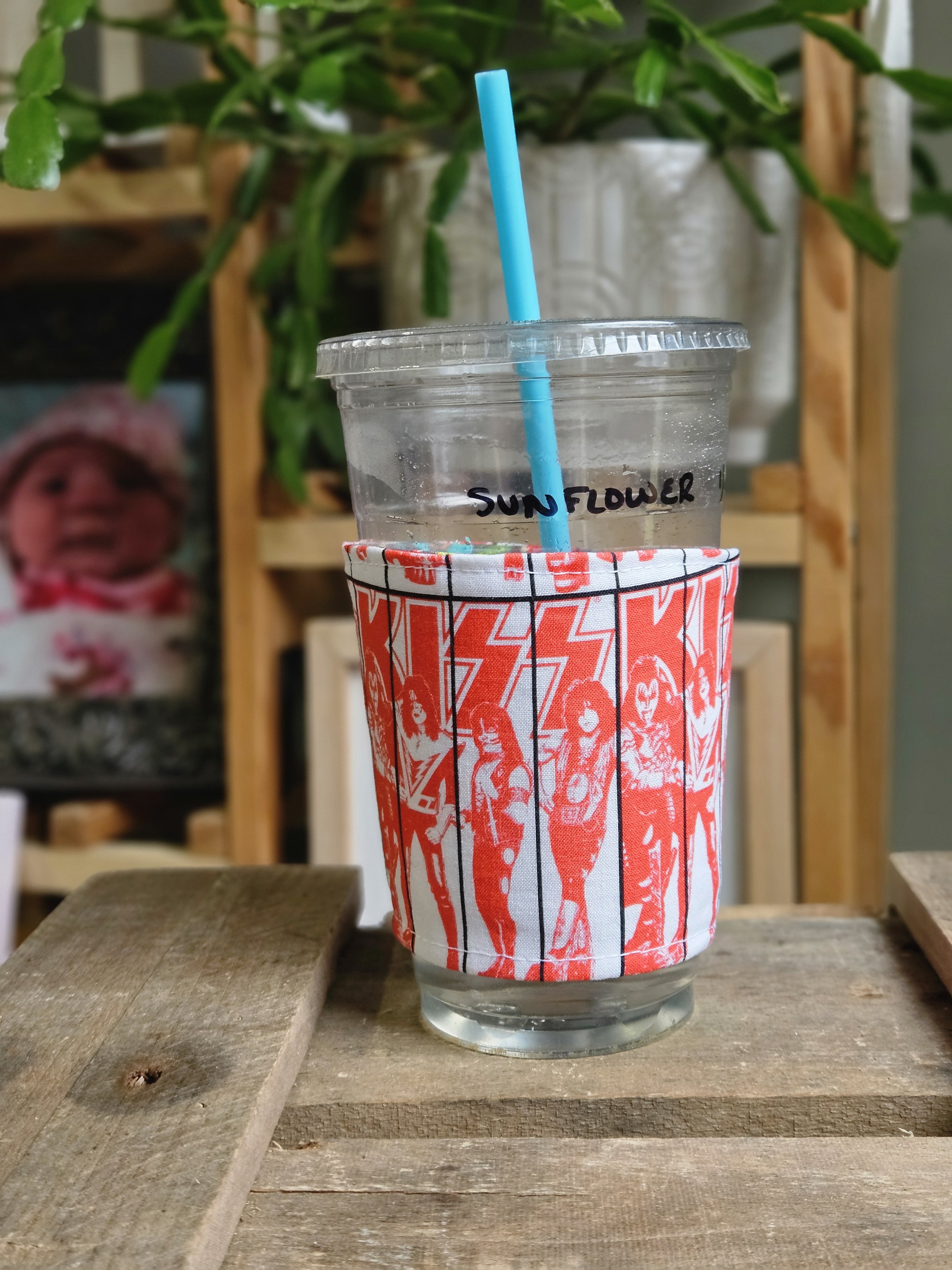 Kiss / Floral XL Cup Cozy