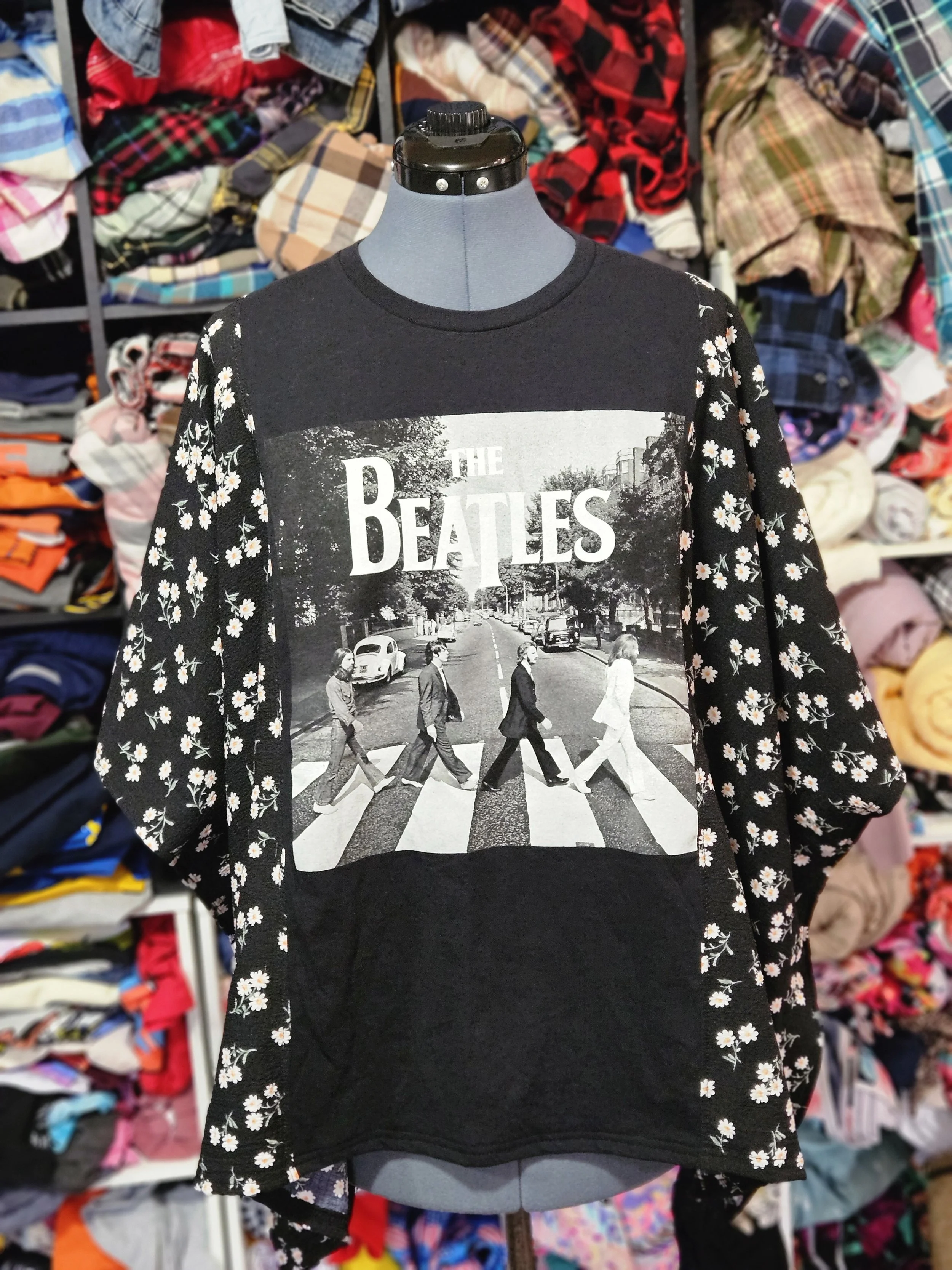 Beatles Chique Tee Up style