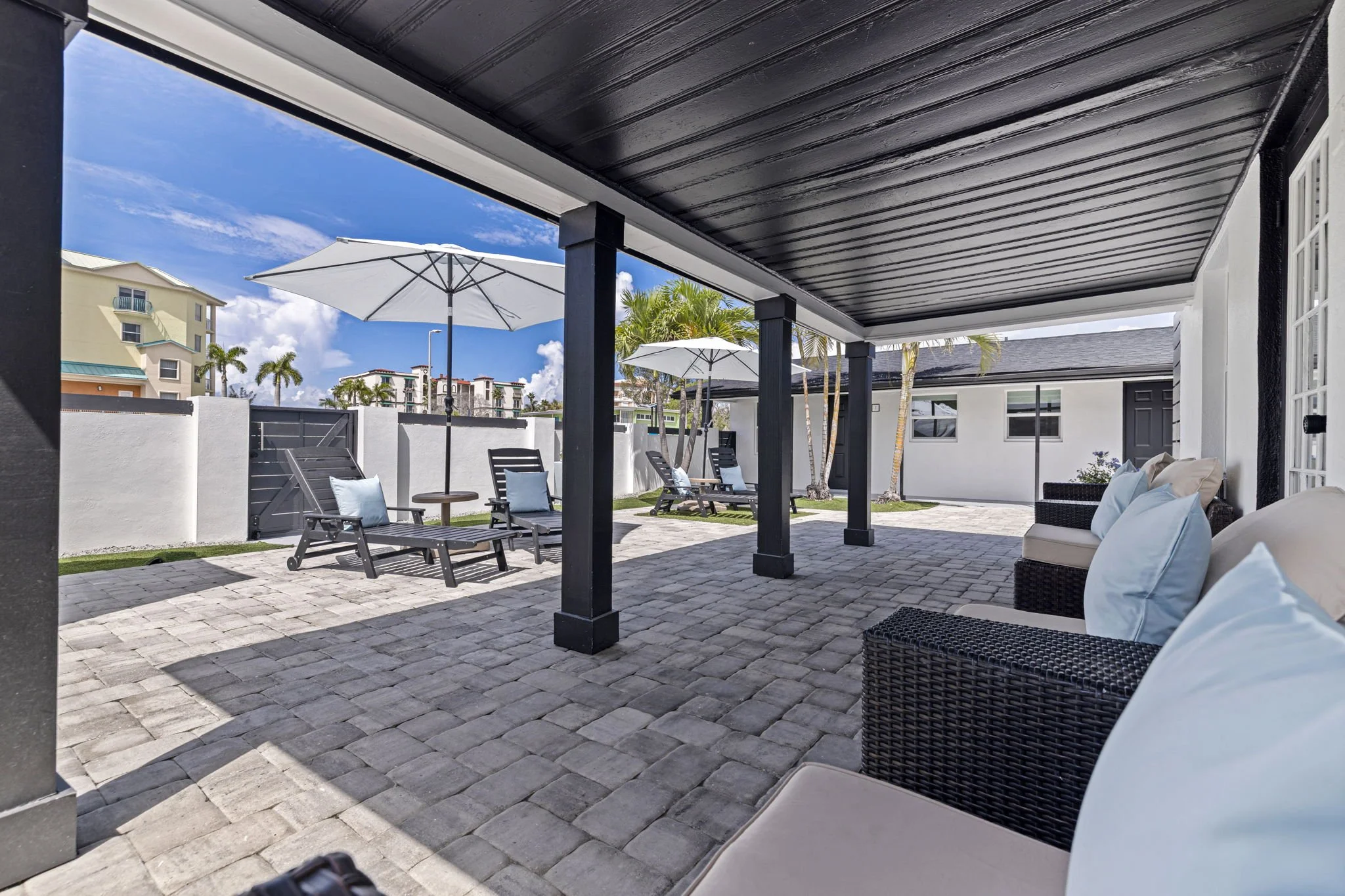 13-web-or-mls-Las Olas-6.jpg