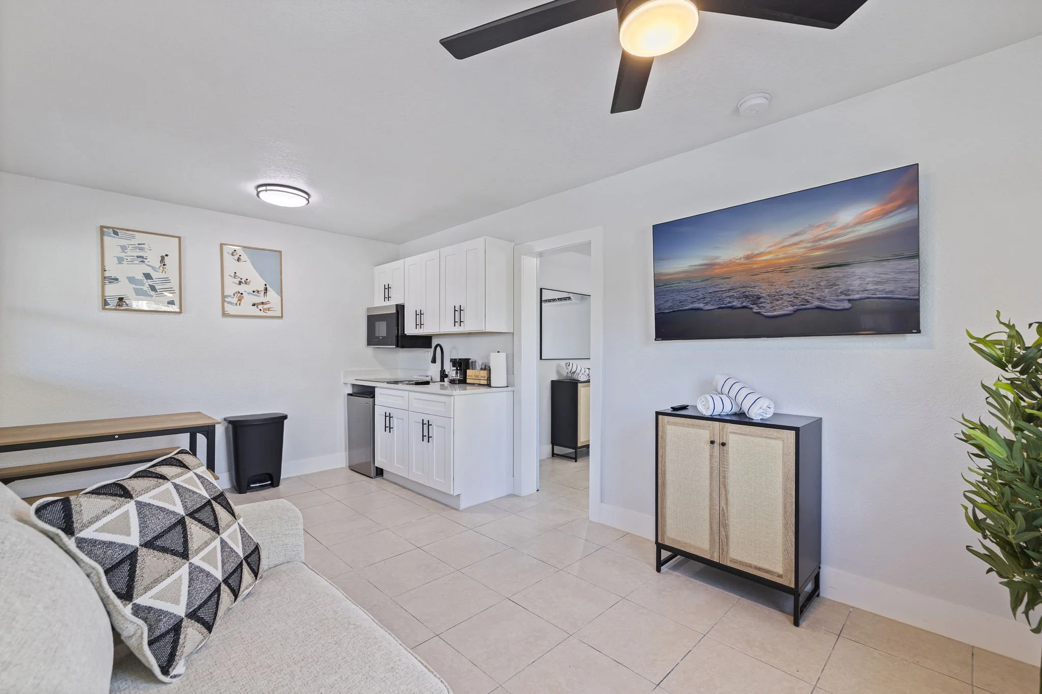 65-web-or-mls-Unit 10_Las Olas_AB3-2.jpg
