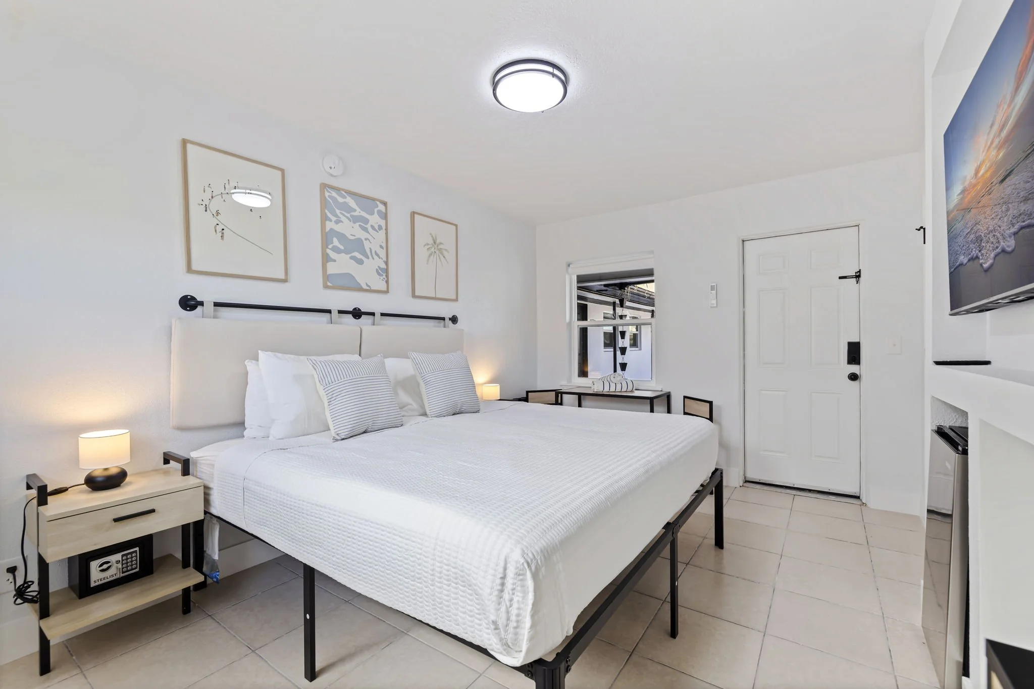 48-web-or-mls-Unit 6_Las Olas_AB3-3.jpg