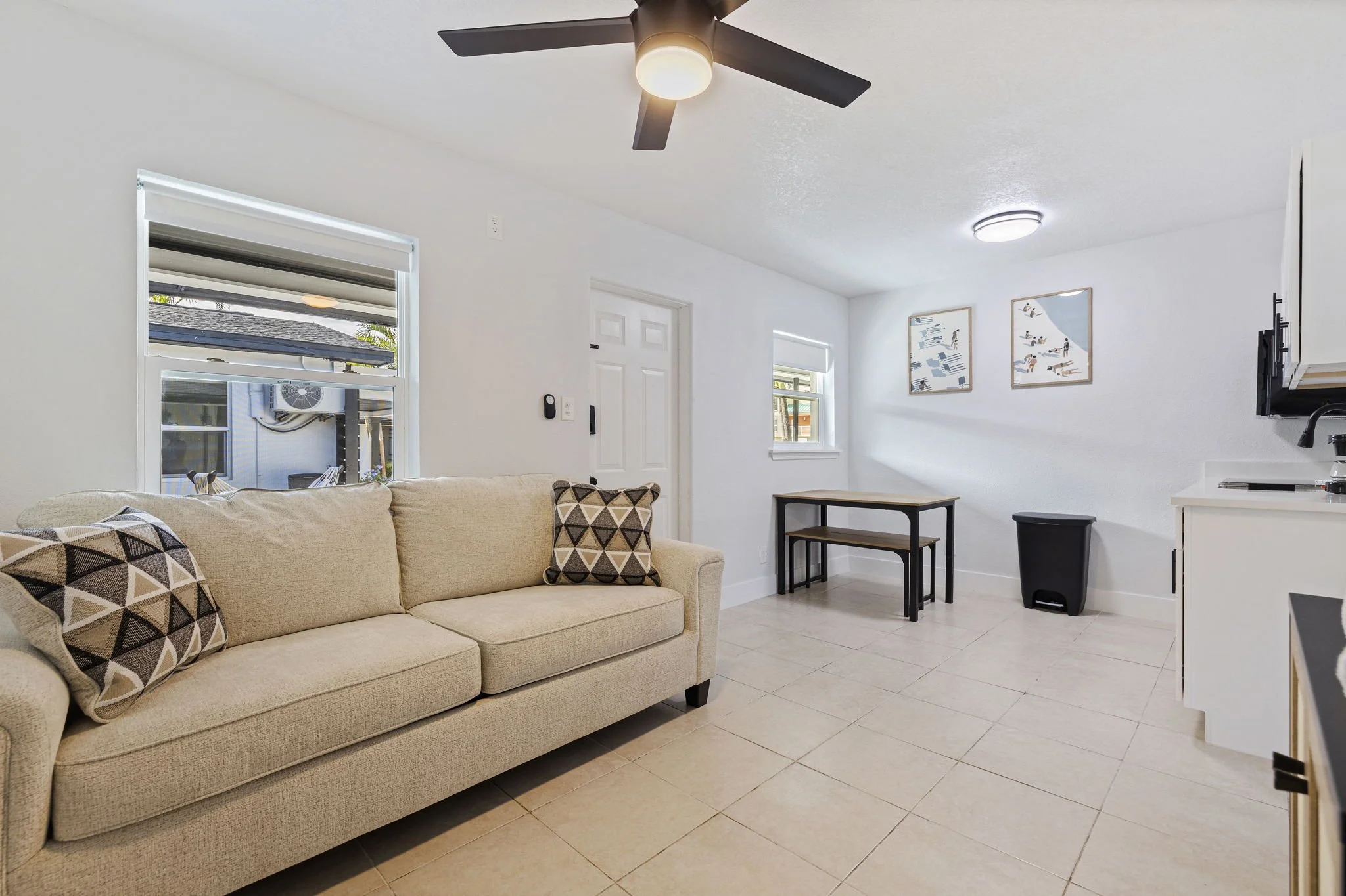 29-web-or-mls-Unit 2_Las Olas_AB3-3.jpg