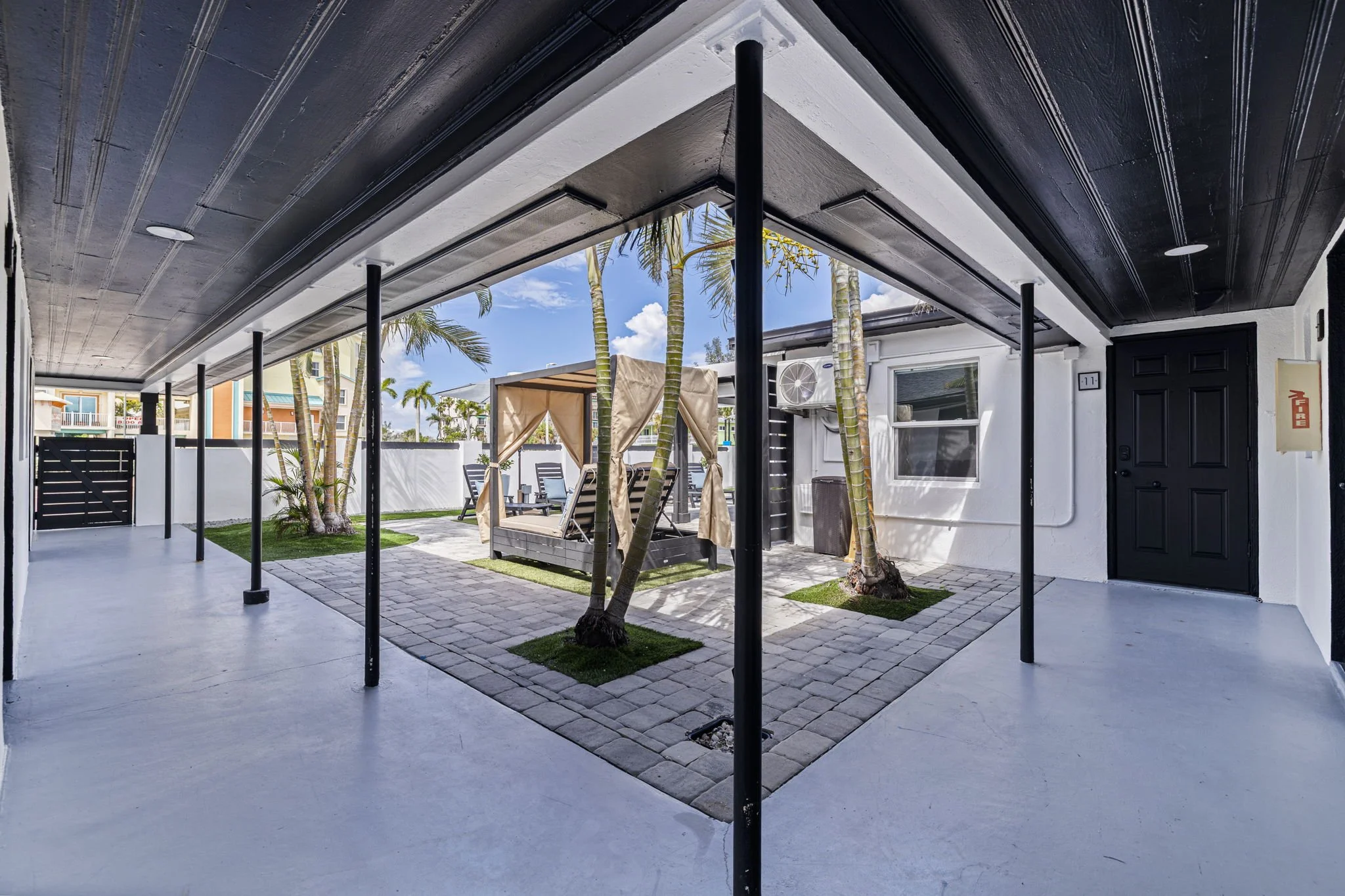 16-web-or-mls-Las Olas-9.jpg