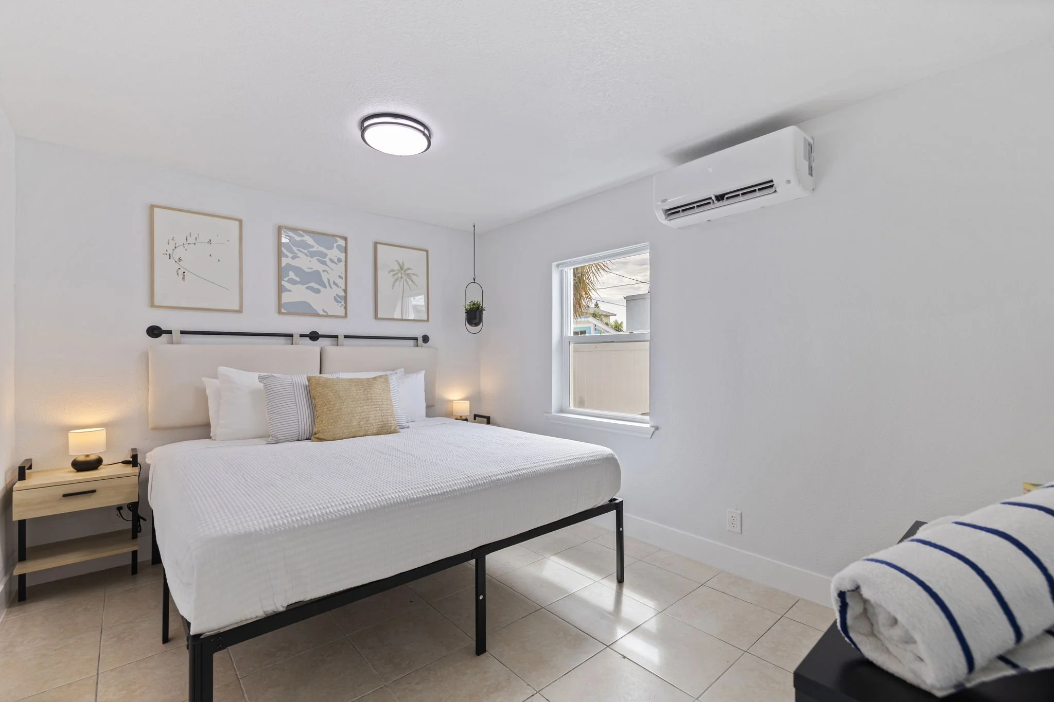 62-web-or-mls-Unit 9_Las Olas_AB3-6.jpg