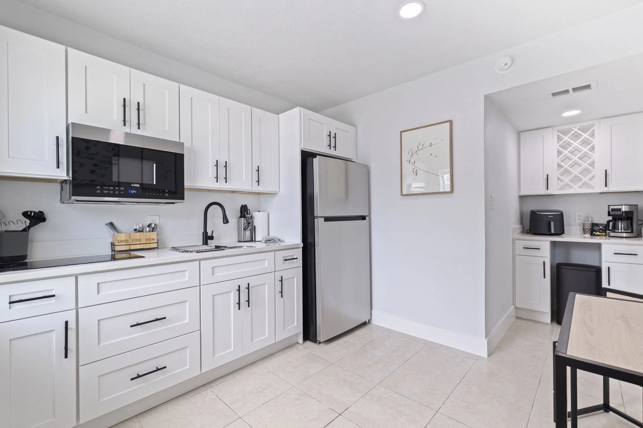 78-web-or-mls-Unit 12_Las Olas_AB3-3.jpg