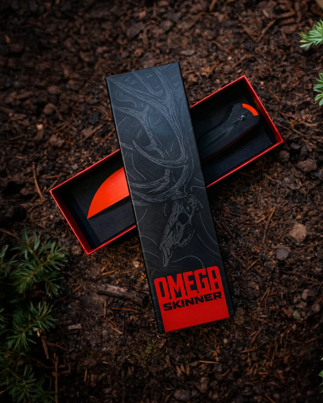 Packaging Design for the Omega Skinner Hunting Knife