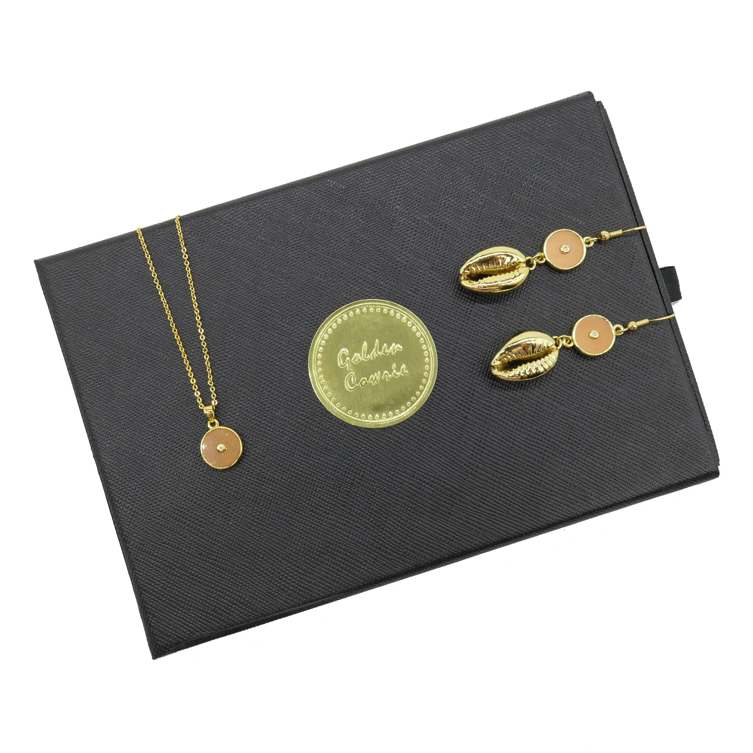 Sunstone Cowrie Gift Set