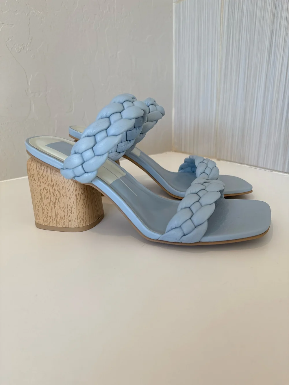 Dolce vita cyra slide deals
