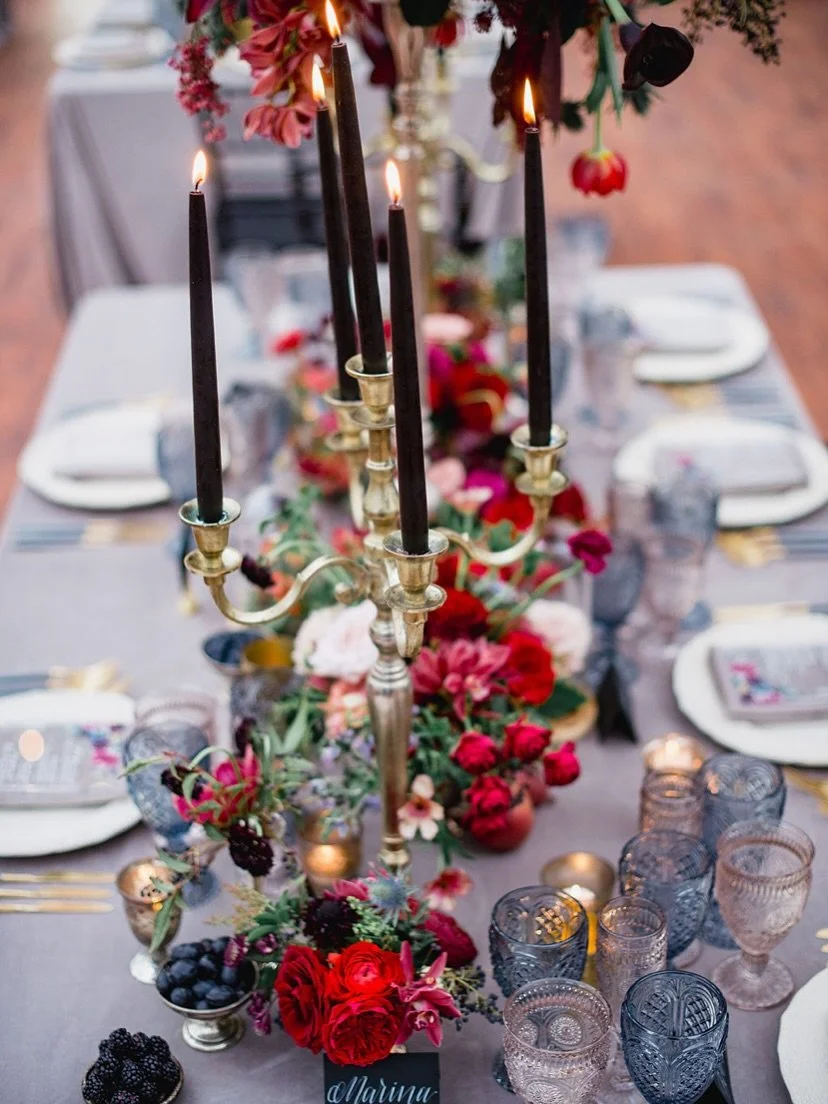 They say not to play with your food, but sometimes you have to break the rules 🍇 🫐🍒
Holiday hosting Inspo galore from this one.