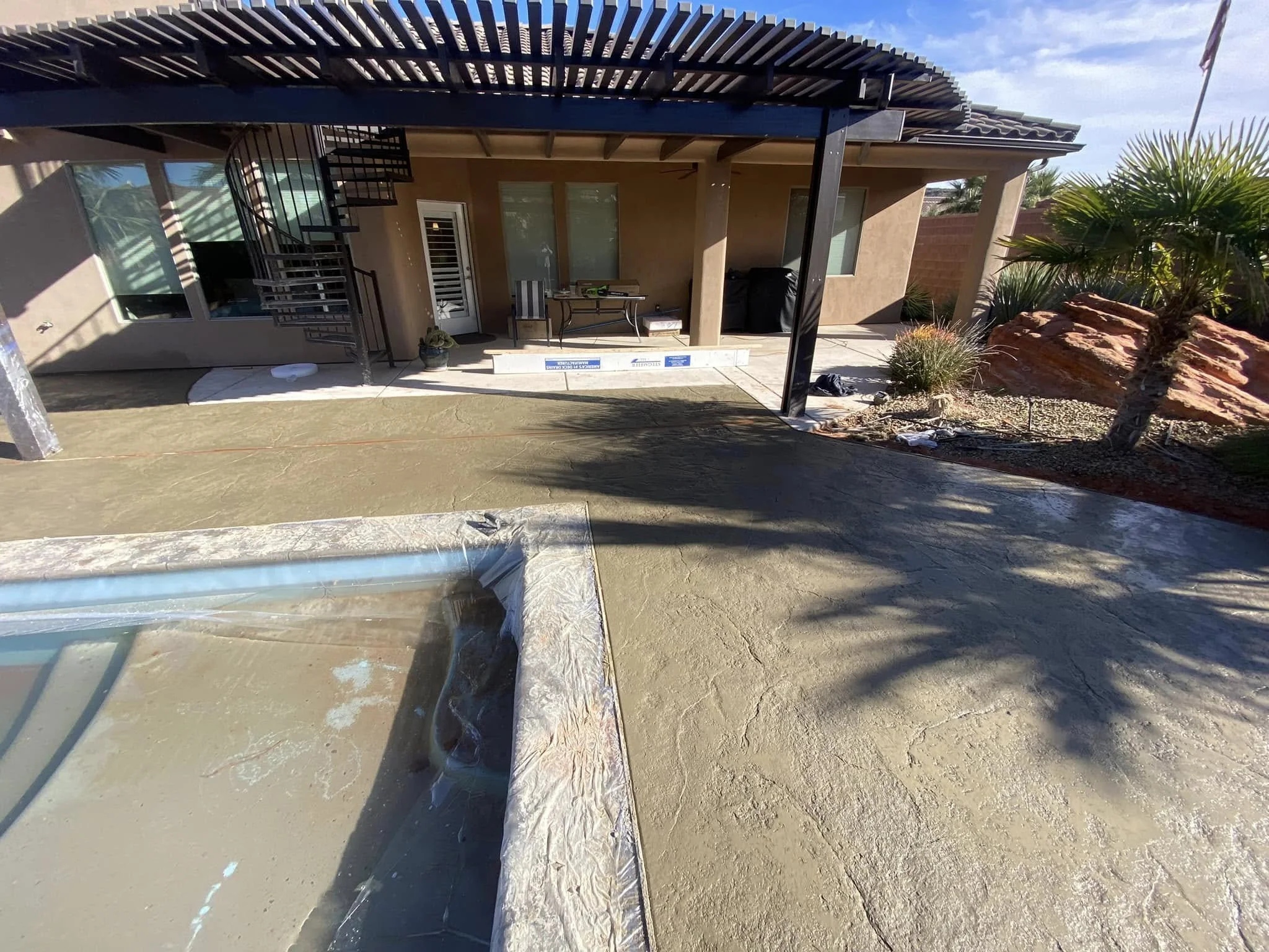 coloredstampedconcrete.jpg