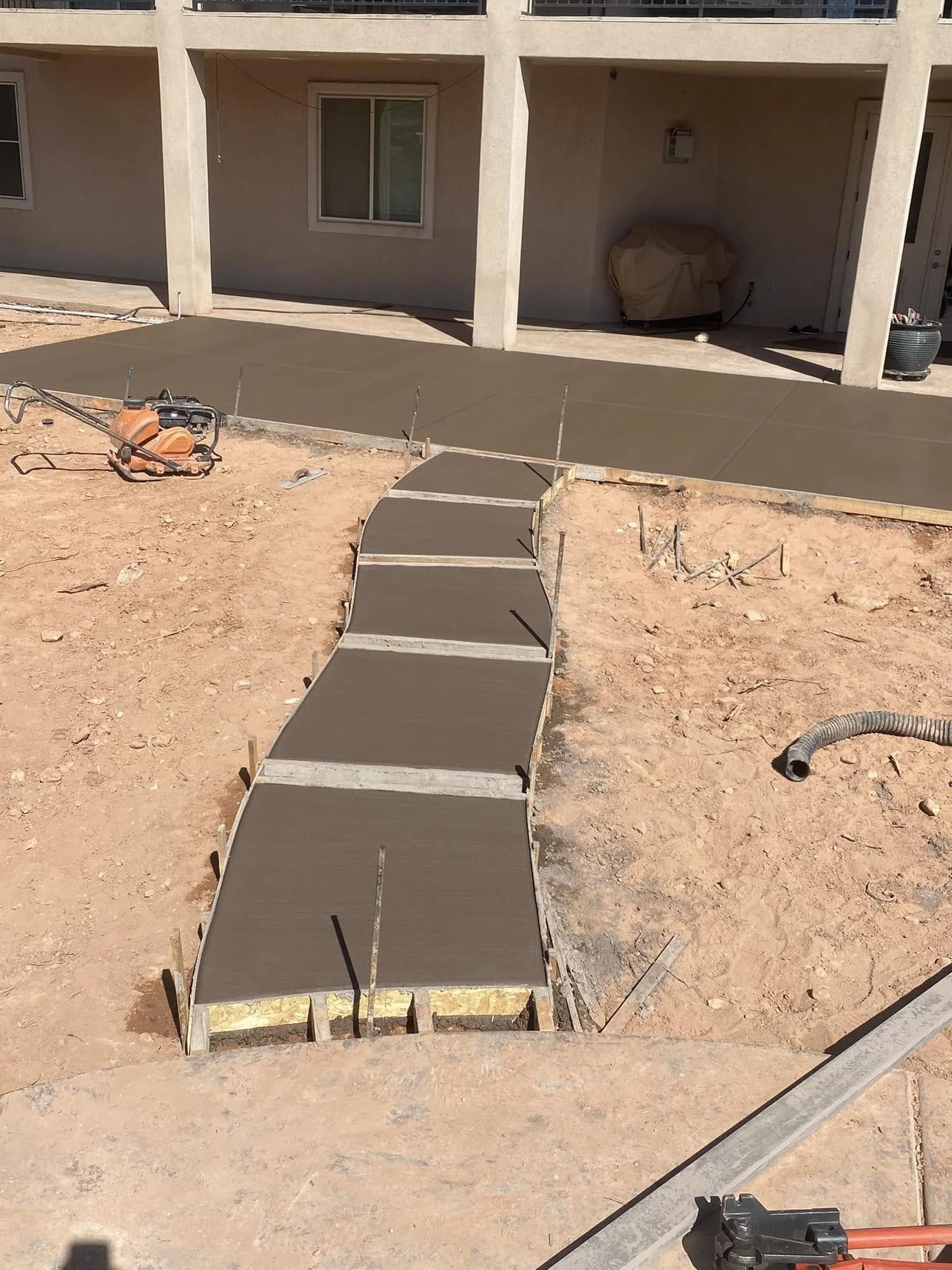 curvedsidewalk.jpg