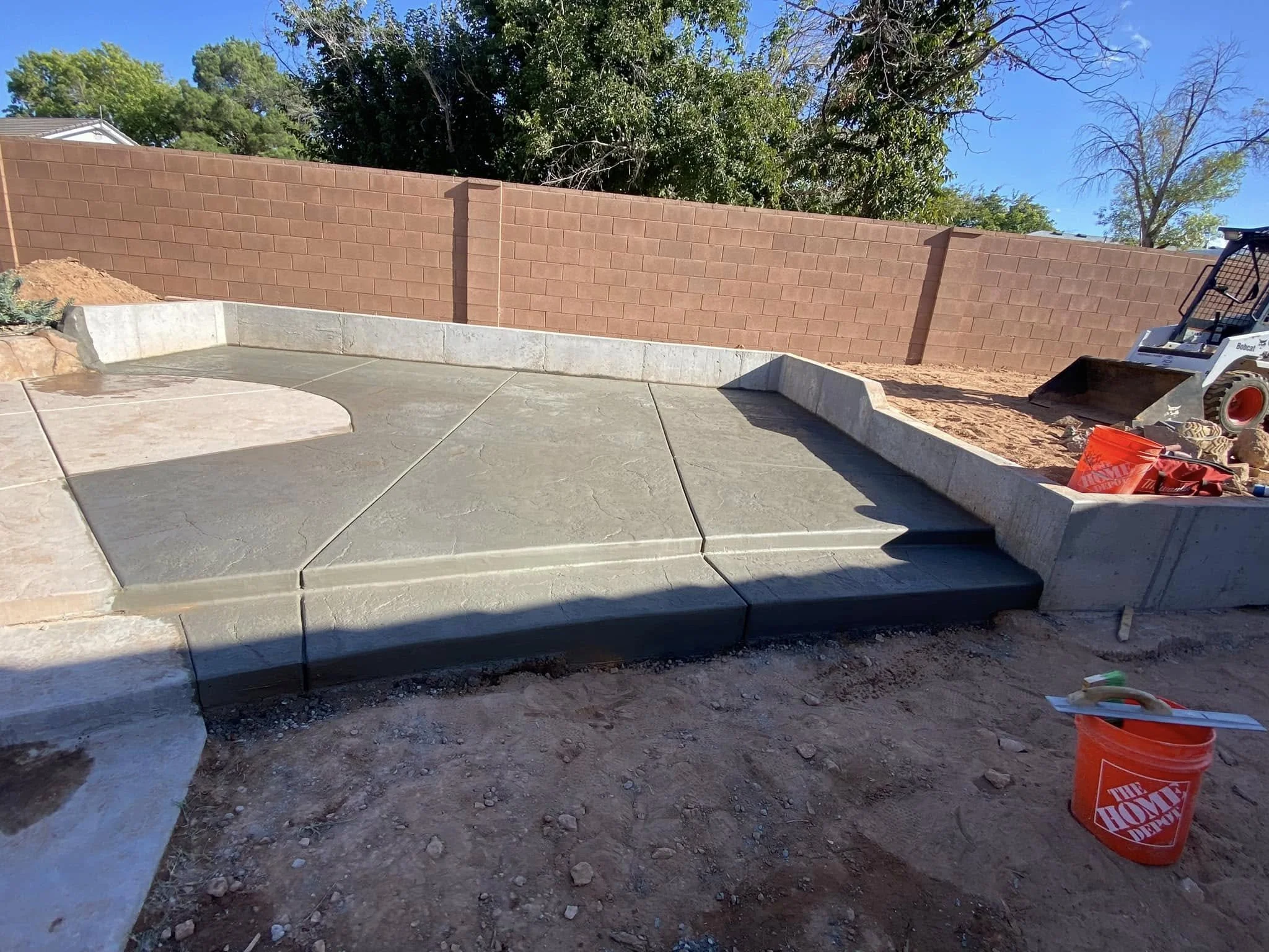 wallswithpatio.jpg