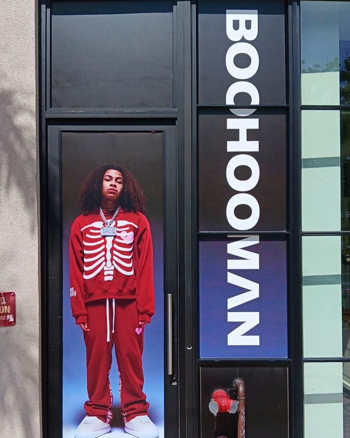 A spring refresh for @boohoomanofficial on #MelrosePlace! 

#thewotp #wifeoftheparty #boohoo #boohooman #melrose #vinyl #branding