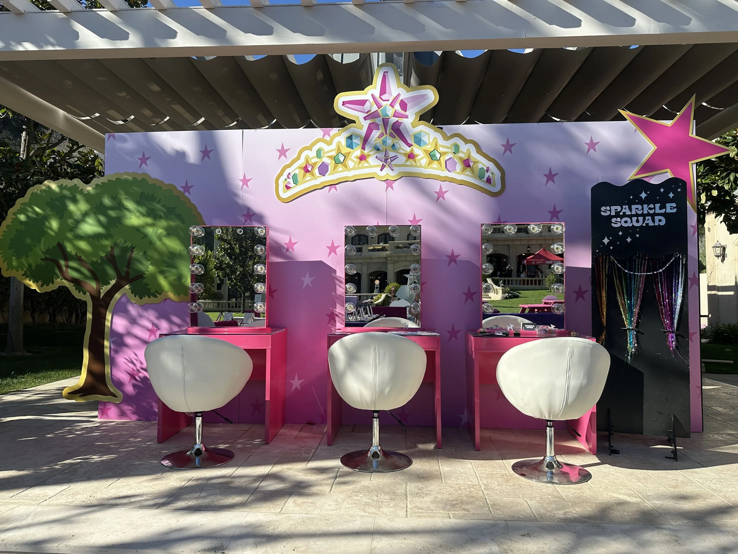 Kids party activities, Paris & Pups, Paris Hilton, London's 2nd Birthday, children's party, Beverly Hills,Paris Hilton's new home, Paris Hilton kids party, Loriann Serna, The Wife of the Party, Wife of the Party, Carter Reum, Paris and her husband