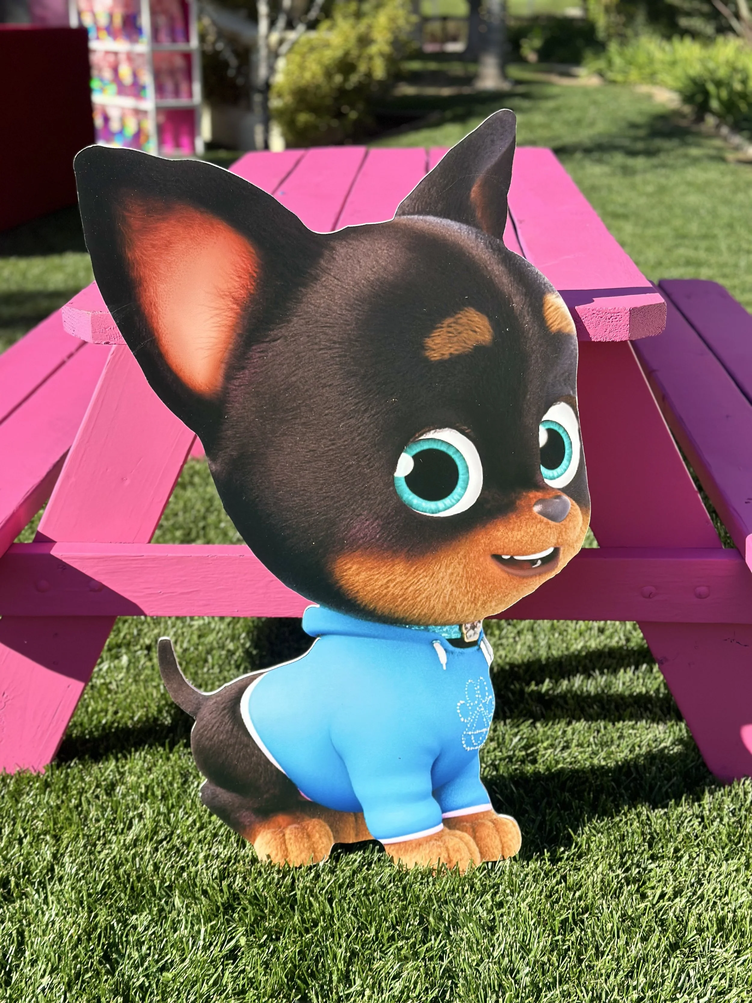 Paris Hilton, London's 2nd Birthday, children's party, Beverly Hills,Paris Hilton's new home, Paris Hilton kids party, Loriann Serna, The Wife of the Party, Wife of the Party, Paris & Pups