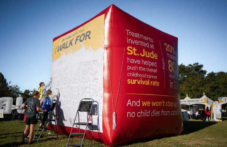Inflatable Tribute Walls