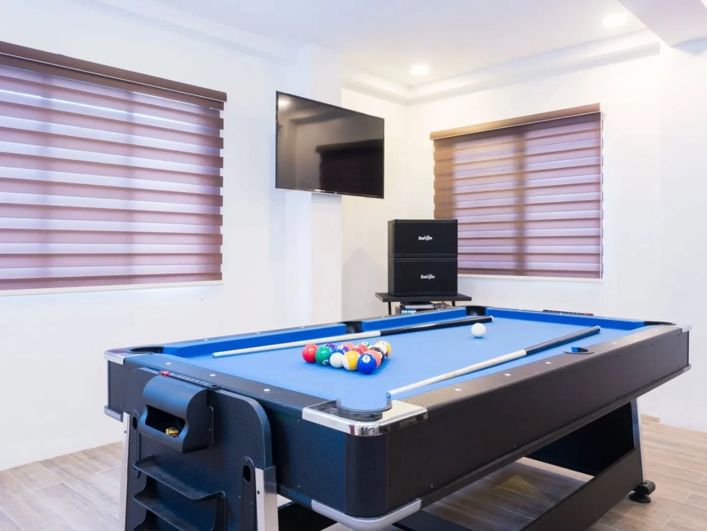 Play hard, soak easy. ✨
Luxury, fun, and relaxation all in one place.

Secure your booking at Grand Villa today.
📧 fronteratagaytay@gmail.com
📞 0945 775 5460
📍 No. 1 Frontera Drive, Calamba Rd. Brgy. San Jose, Tagaytay City

#grandvillas #Frontera