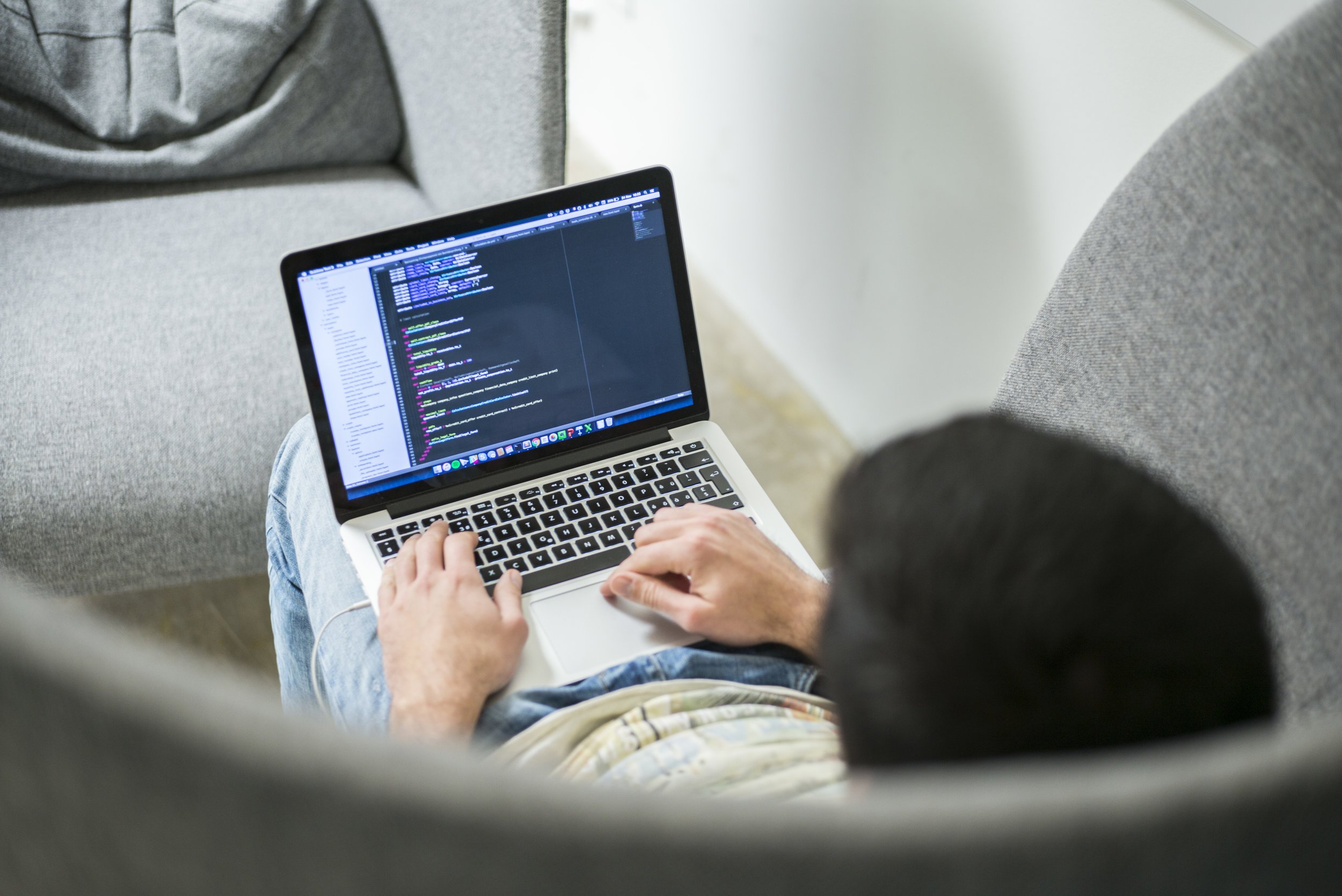 working-loris-1.jpg