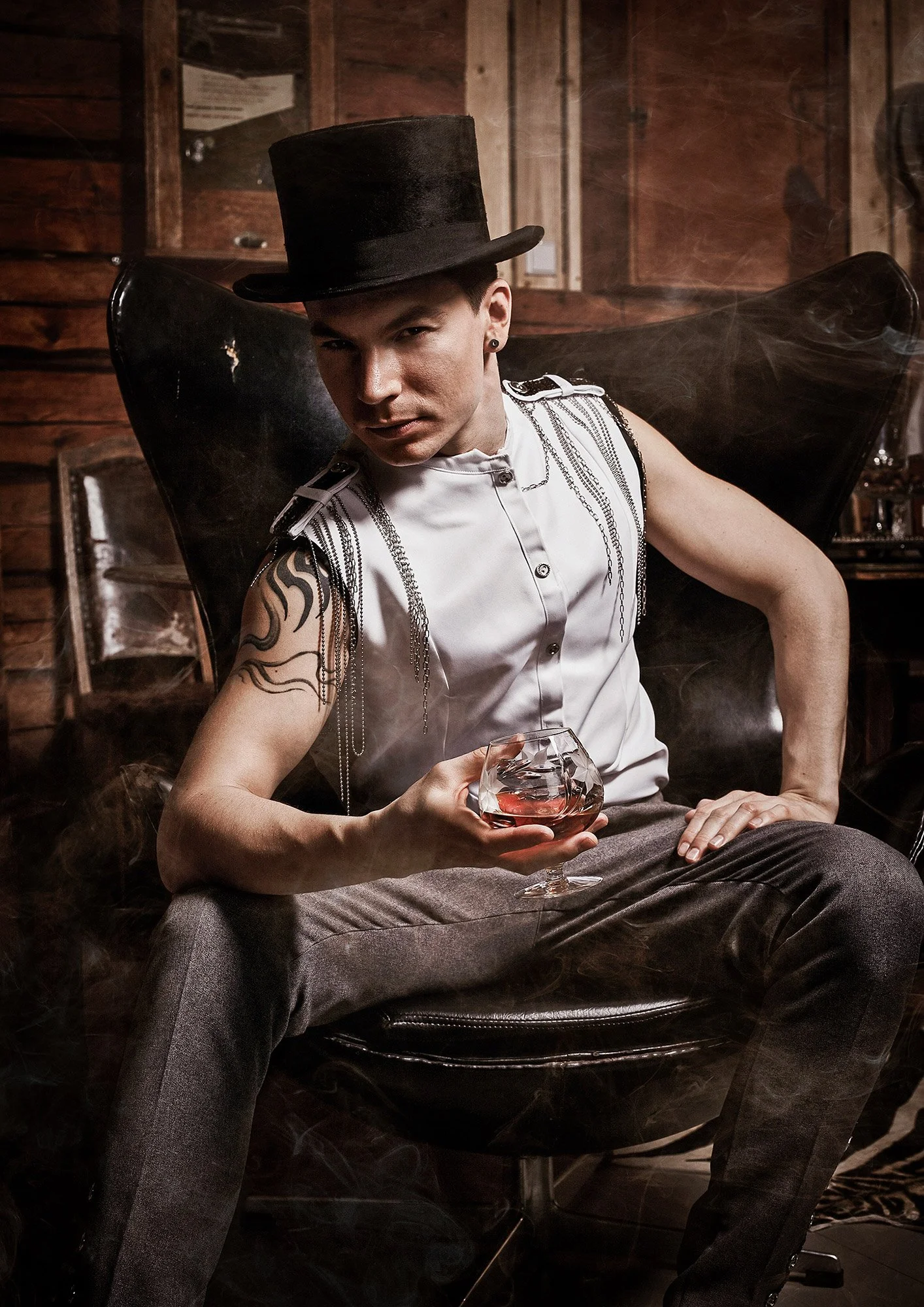 antti_tuisku_01_onni_wiljami_photographer_portrait.jpg
