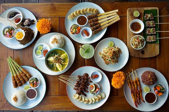 Bali's Culinary Delights: A Honeymooner's Gastronomic Journey