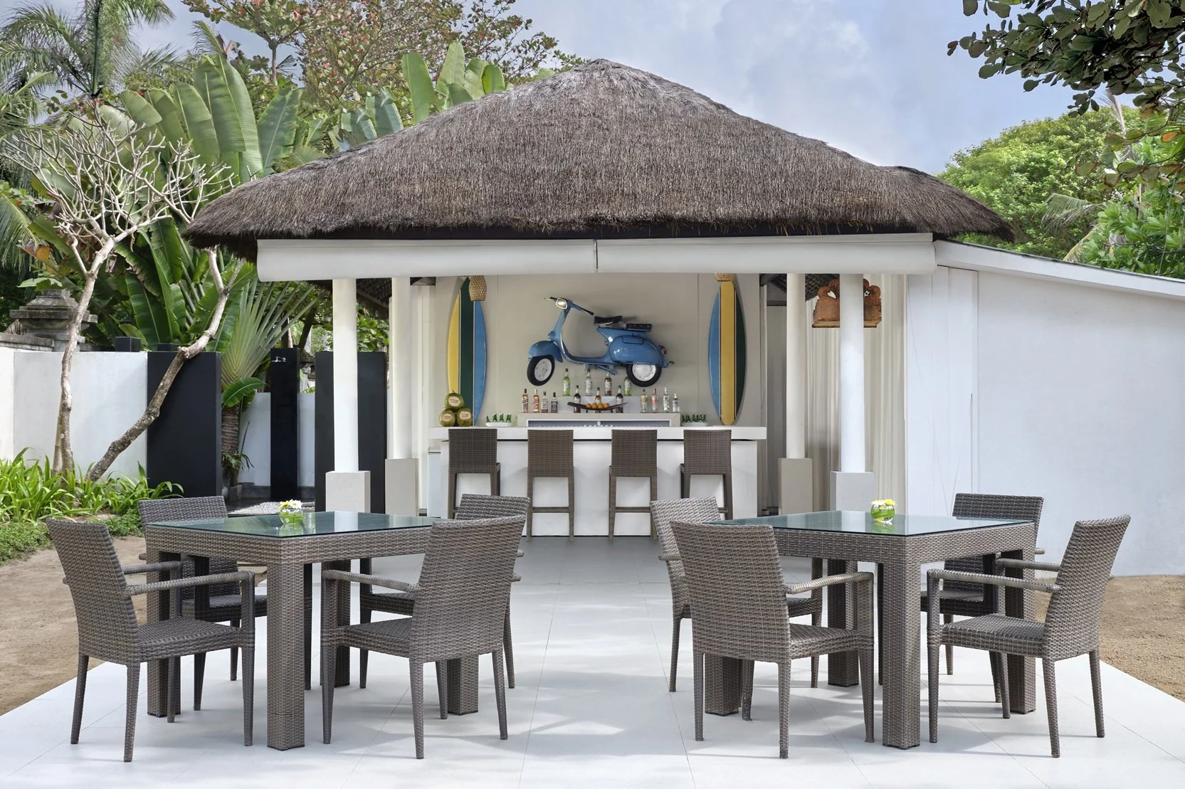 CY_DPSCY_BEACH_BAR_2_3666Red_PRVW_2.jpg